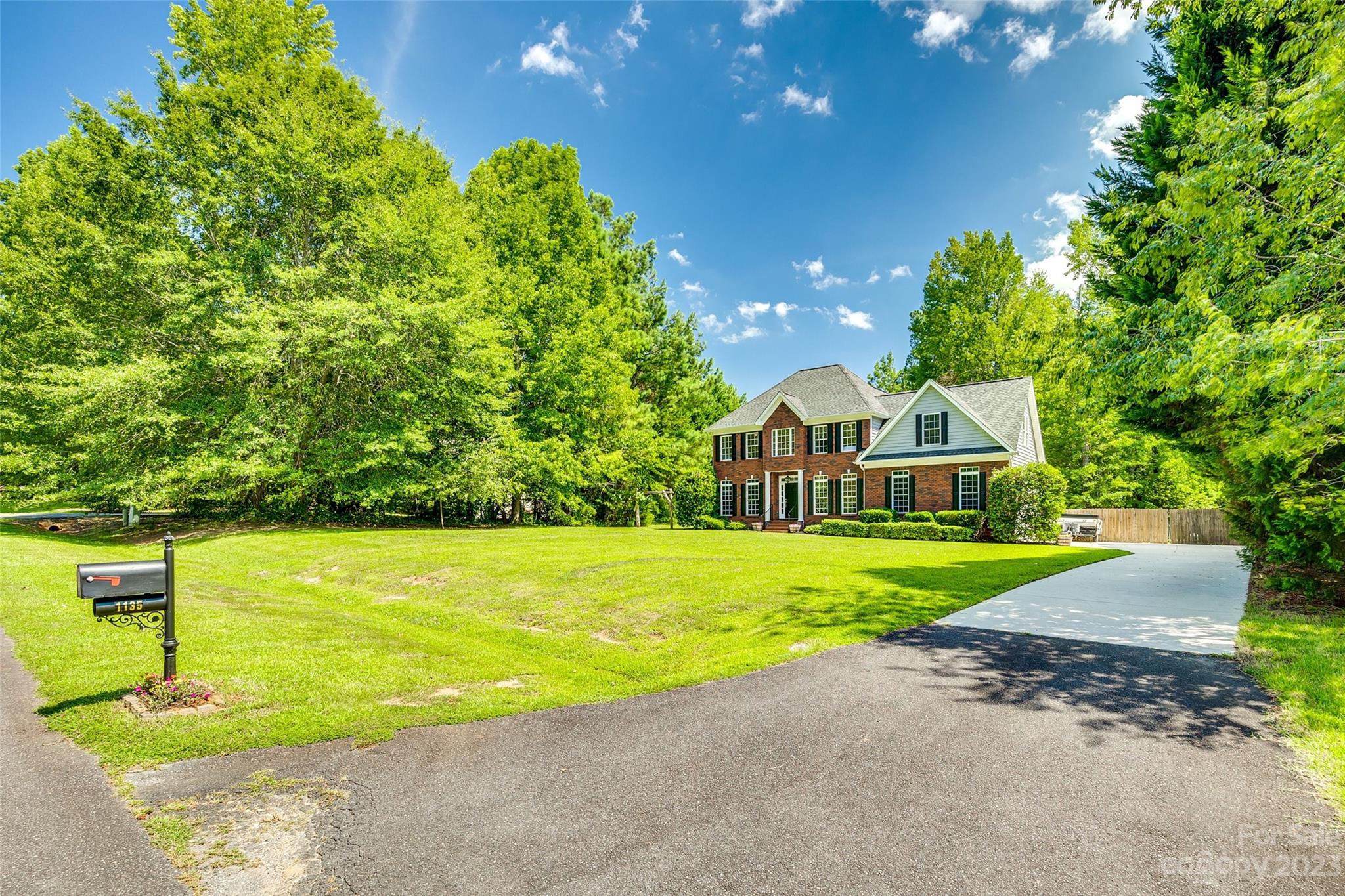 The Lakes At Derby Downs - Residential