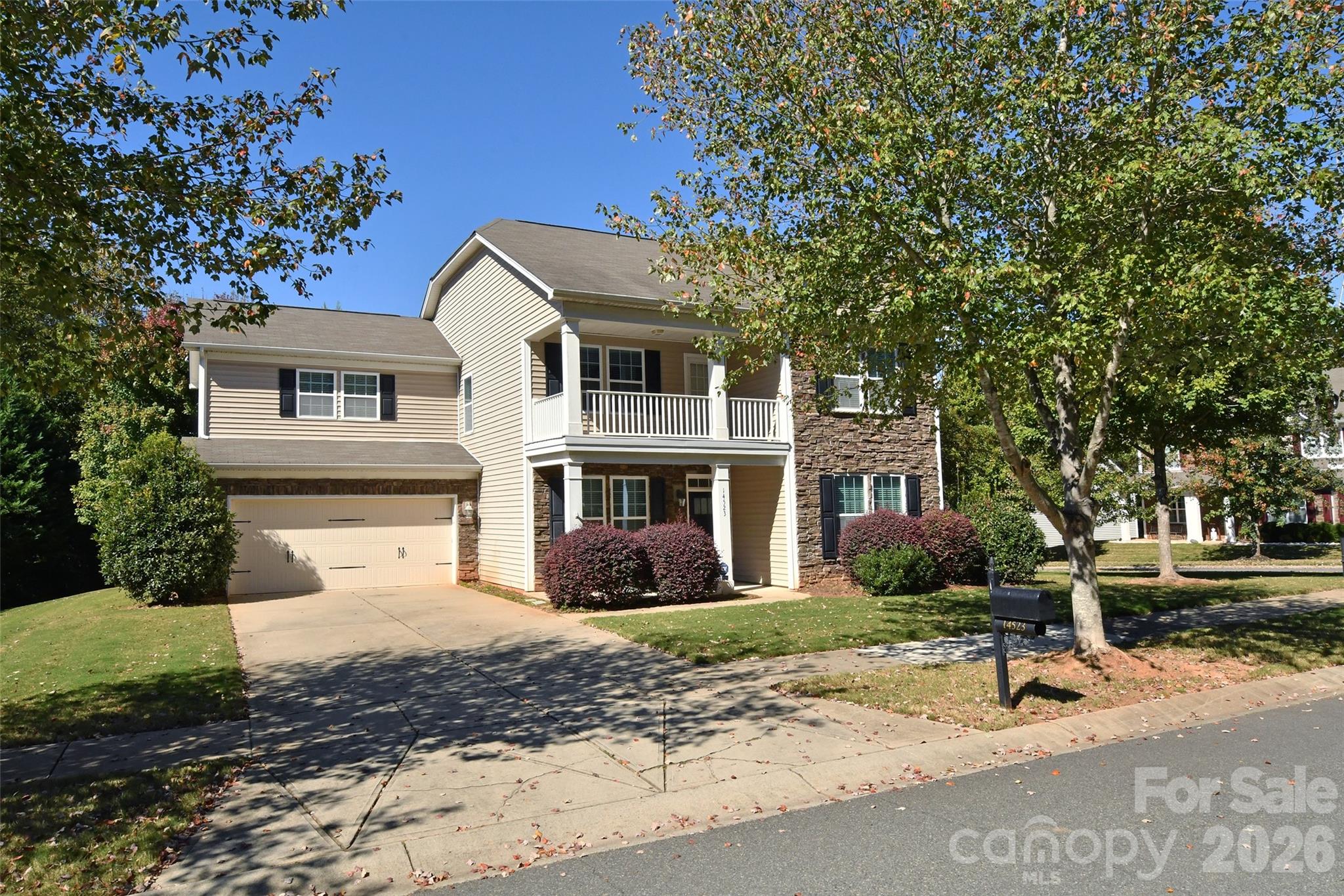 Beautiful 5/6 bedroom home with a primary suite on the main level and a second primary upstairs. The 6th bedroom or bonus room is located over the garage, with separate stair access off the kitchen with bathroom. Conveniently located with easy access from Charlotte via I-77 at Exit 23 or Beatties Ford Road, making commutes to Lake Norman, Charlotte Douglas Airport, Birkdale, shopping, restaurants, and the corporate headquarters of Lowe’s and Ingersoll Rand a breeze. Includes all major appliances except washer and dryer and features pre-wired TV connections. The master bedrooms are on the first and second floors, and the bonus room over the garage includes a half bath, wet bar, fridge, and can be used as an office, playroom, or additional bedroom. Close to Latta Plantation Deck