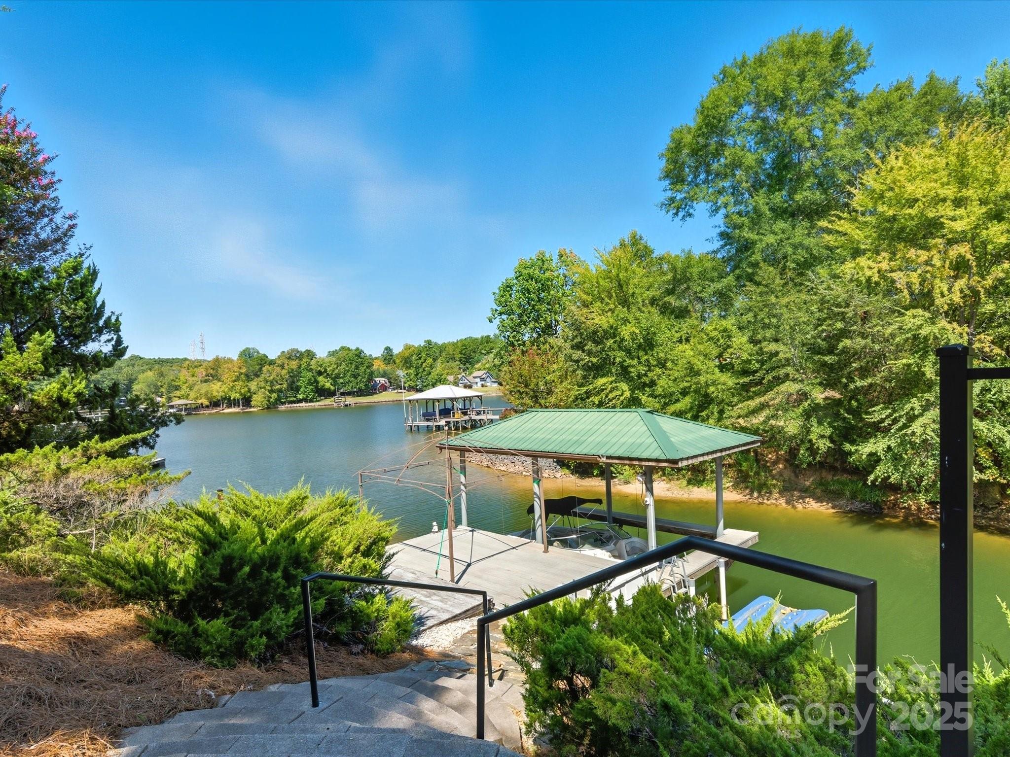 River Lake - Residential