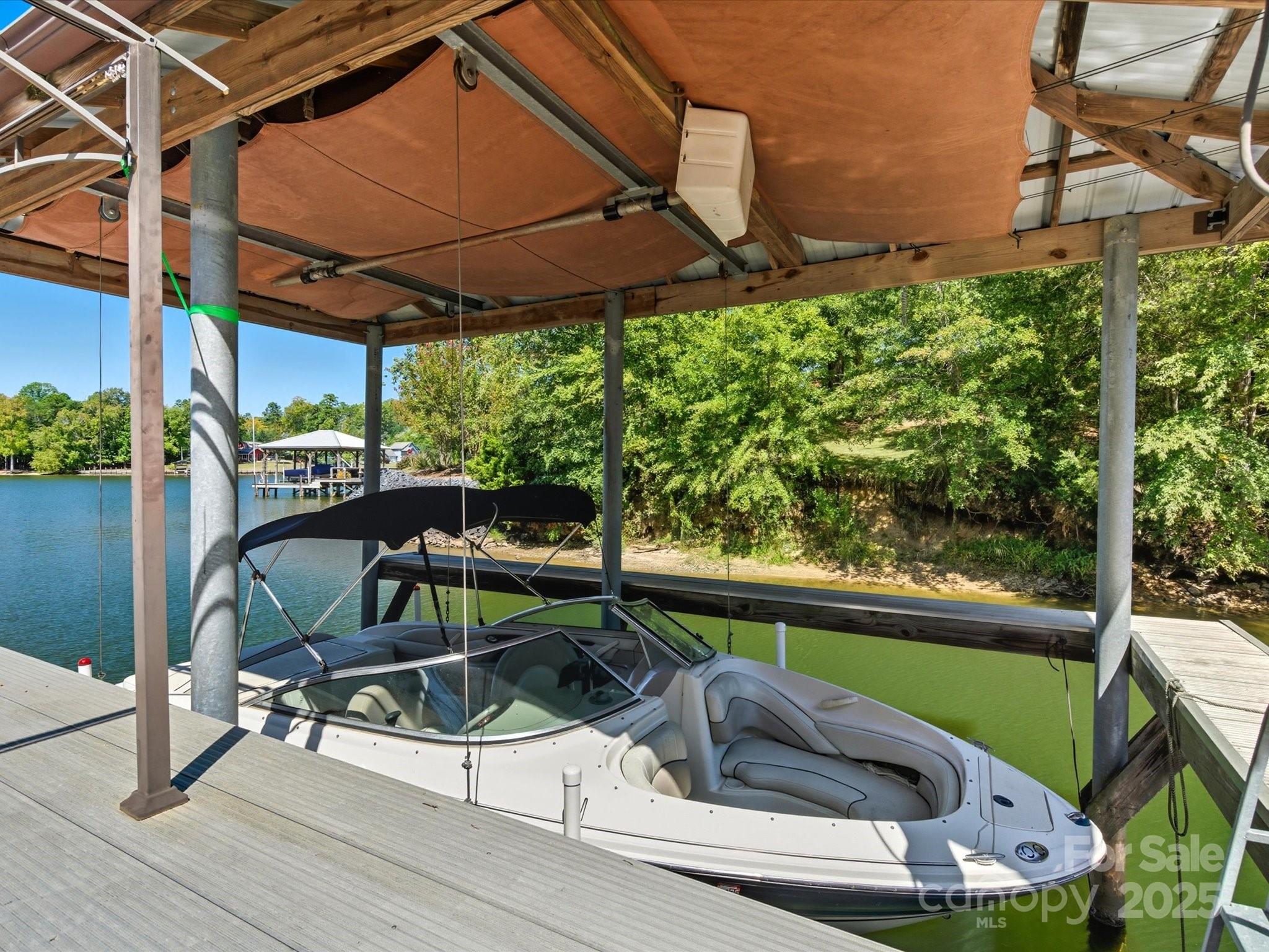 River Lake - Residential