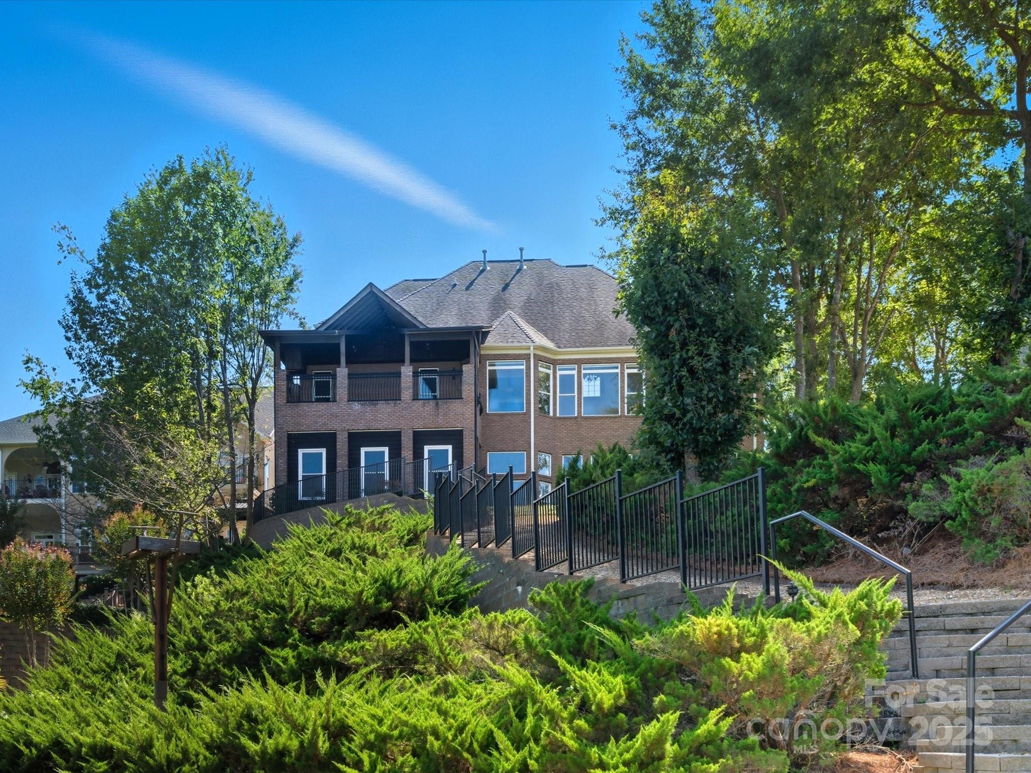 River Lake - Residential