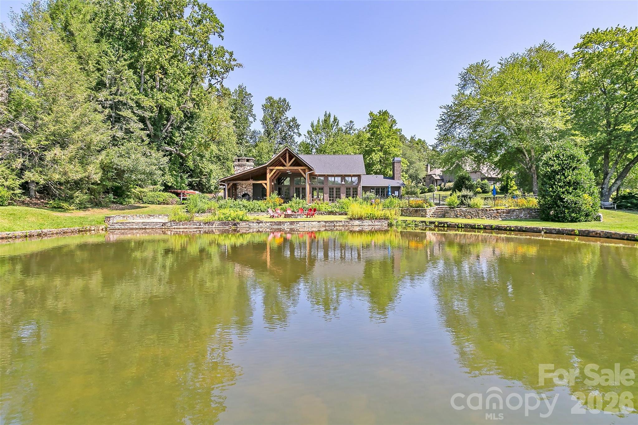 Straus Park - Land