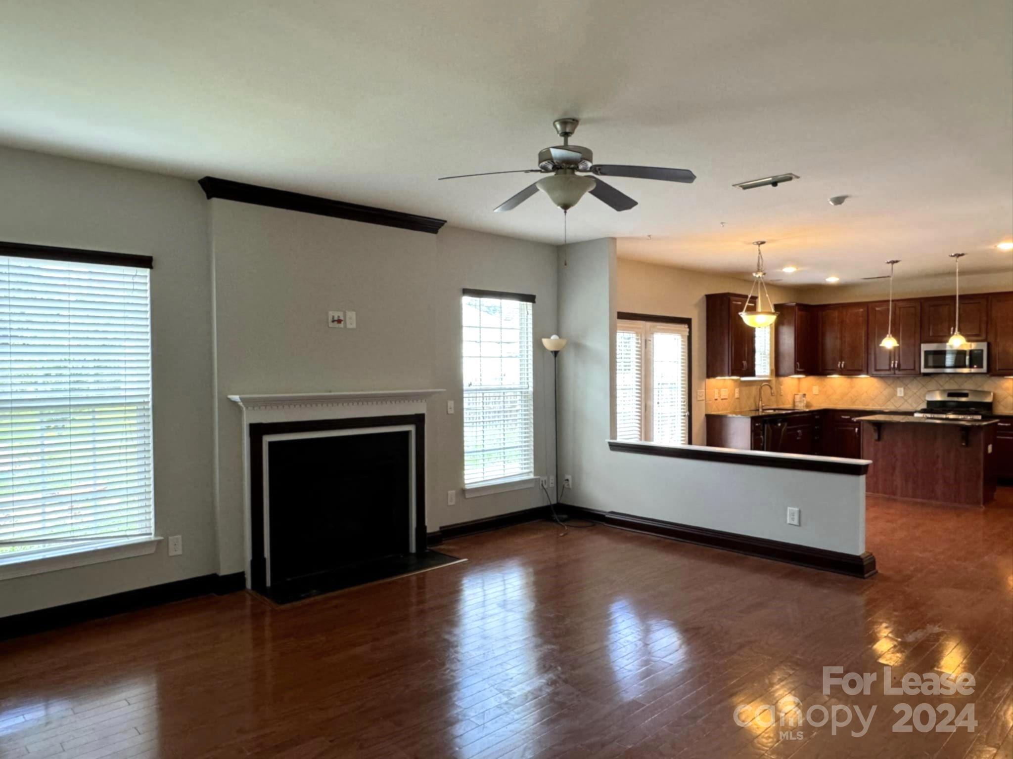 Greylock - Residential Lease