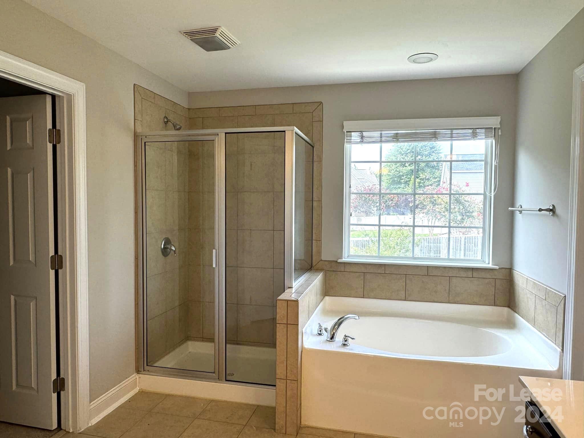 Greylock - Residential Lease