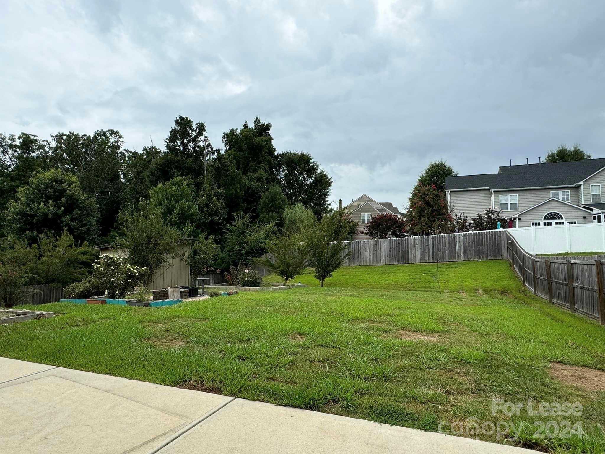 Greylock - Residential Lease