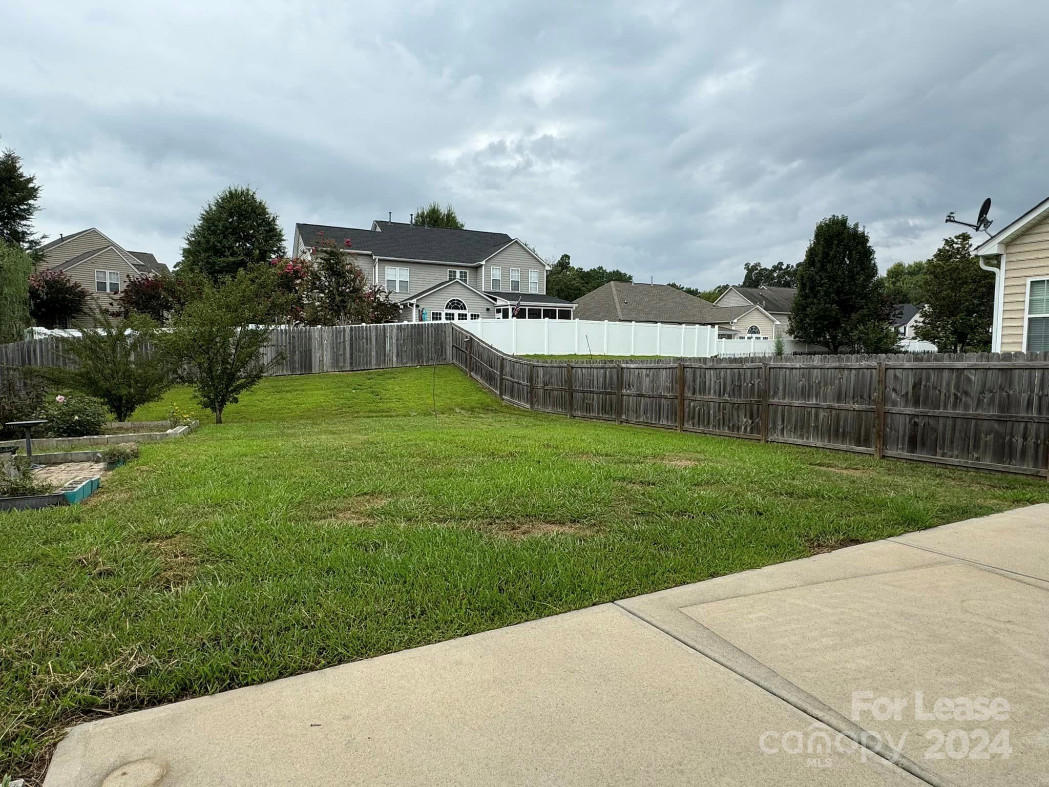 Greylock - Residential Lease