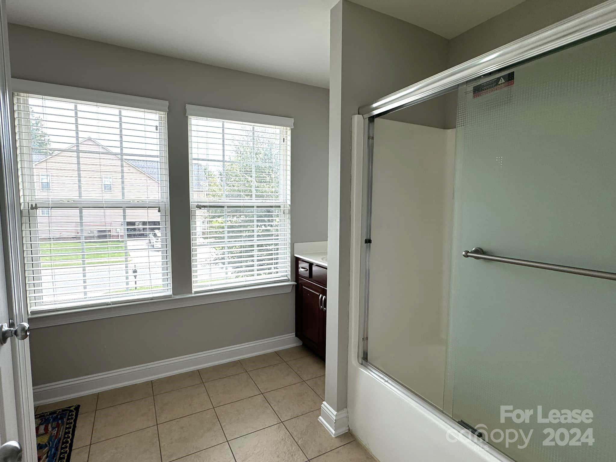 Greylock - Residential Lease