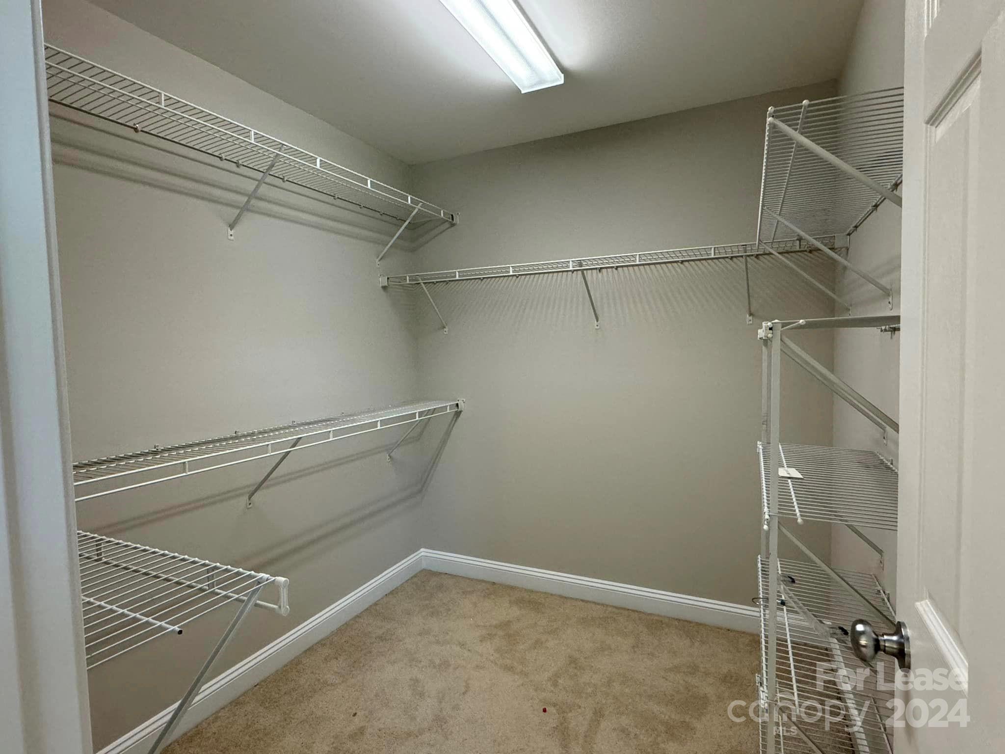 Greylock - Residential Lease