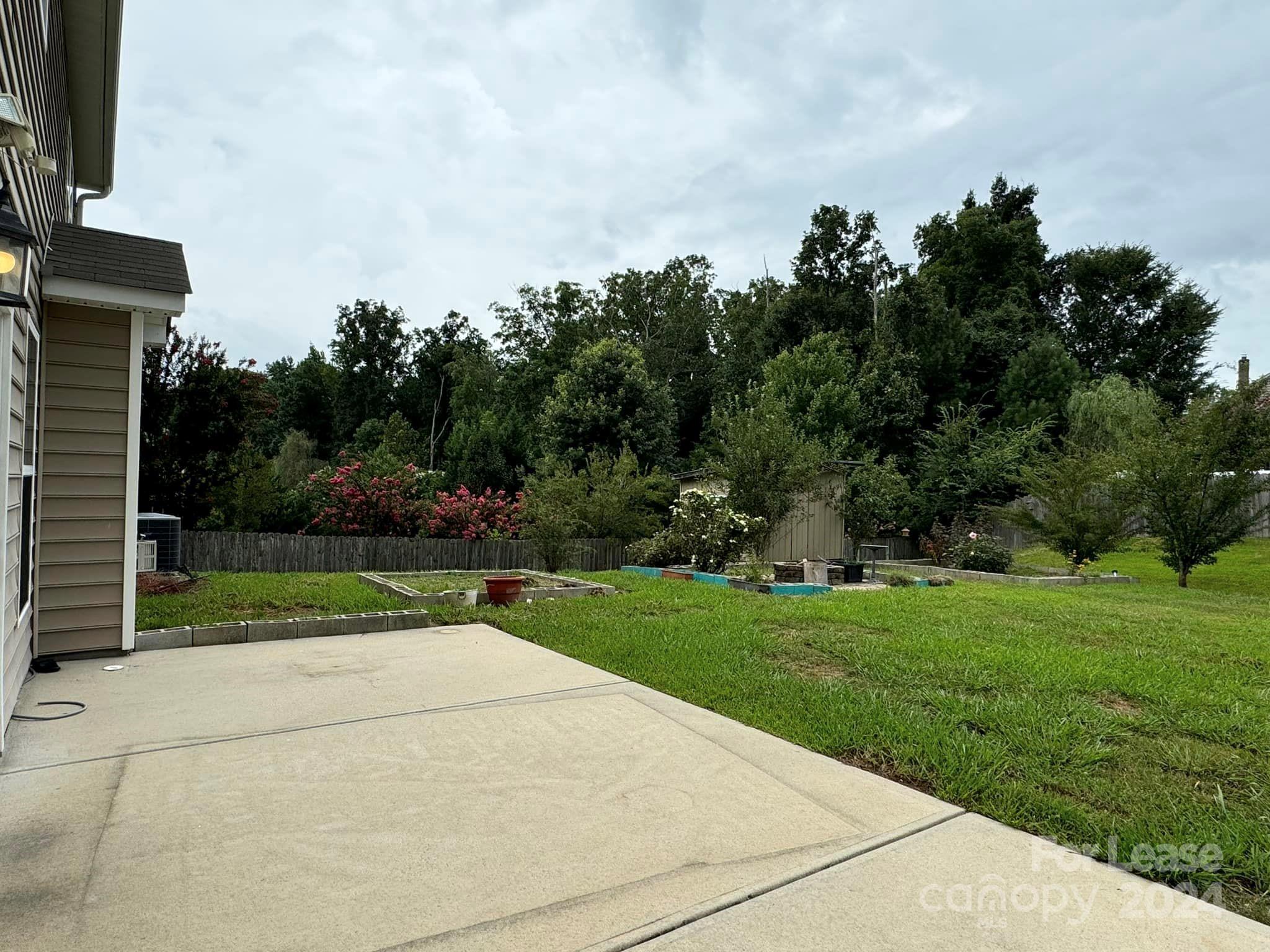 Greylock - Residential Lease