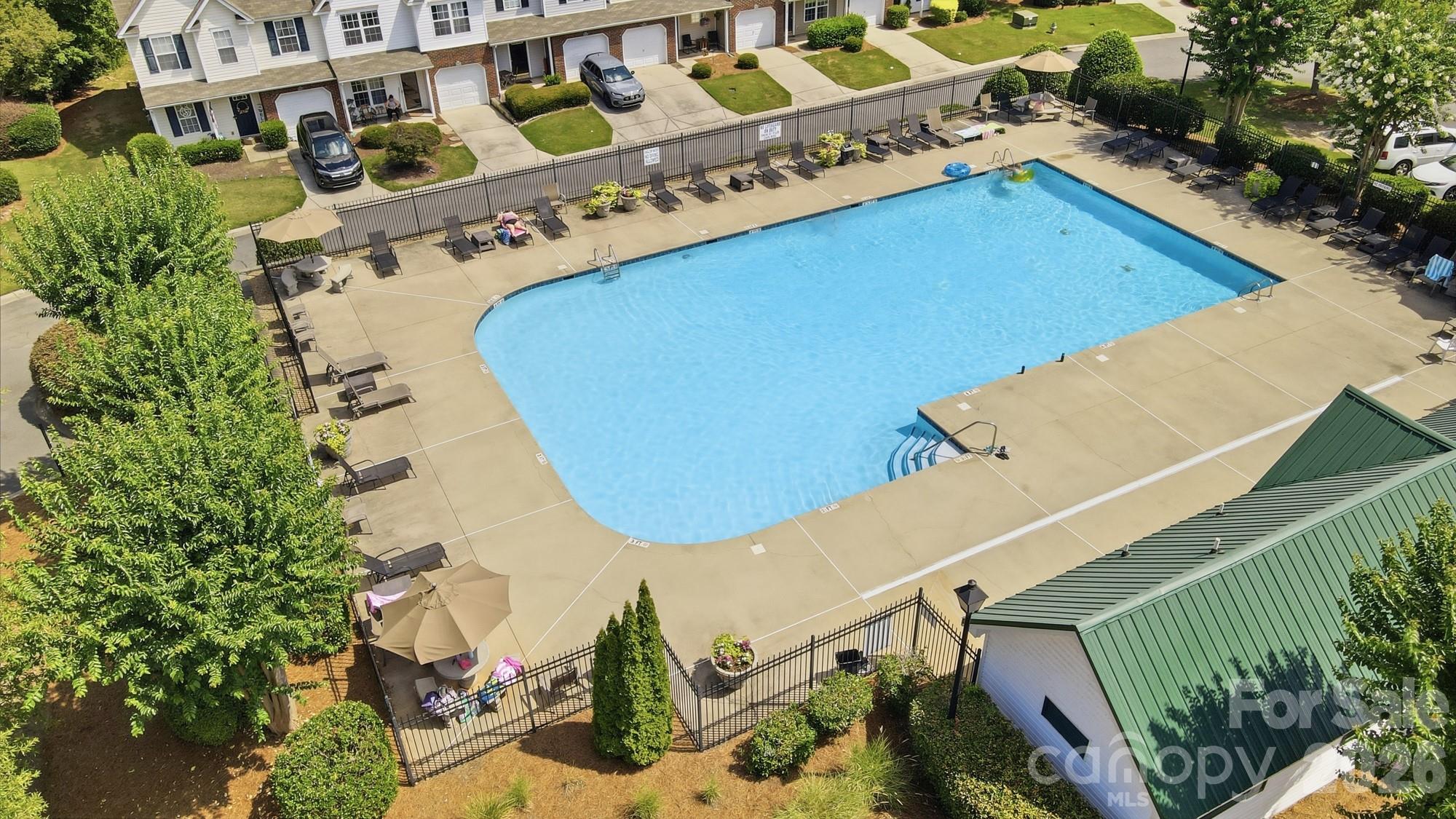 Lexington Commons - Residential