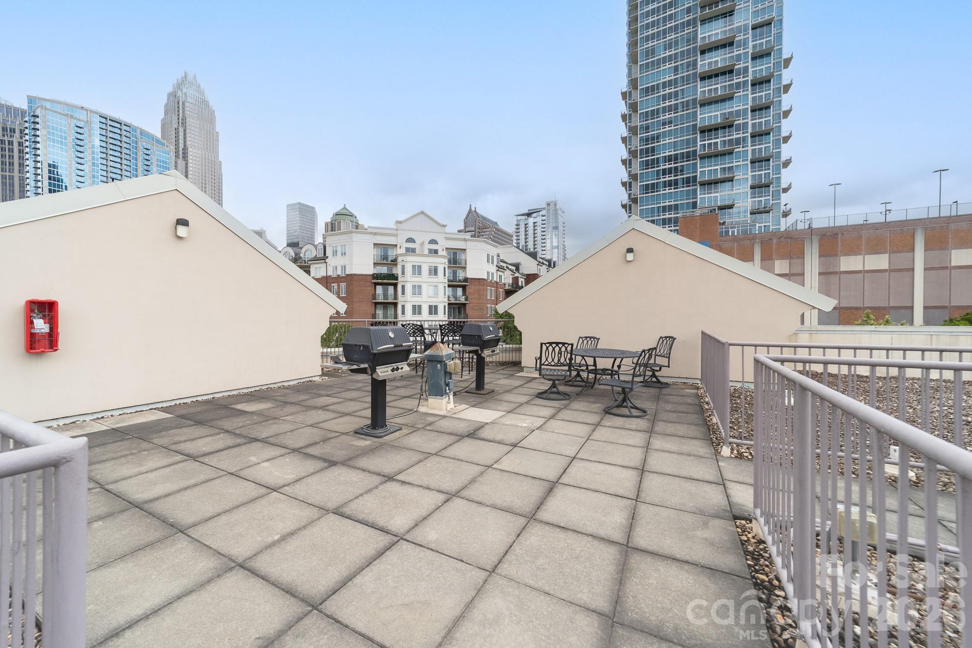 Park Plaza - Residential