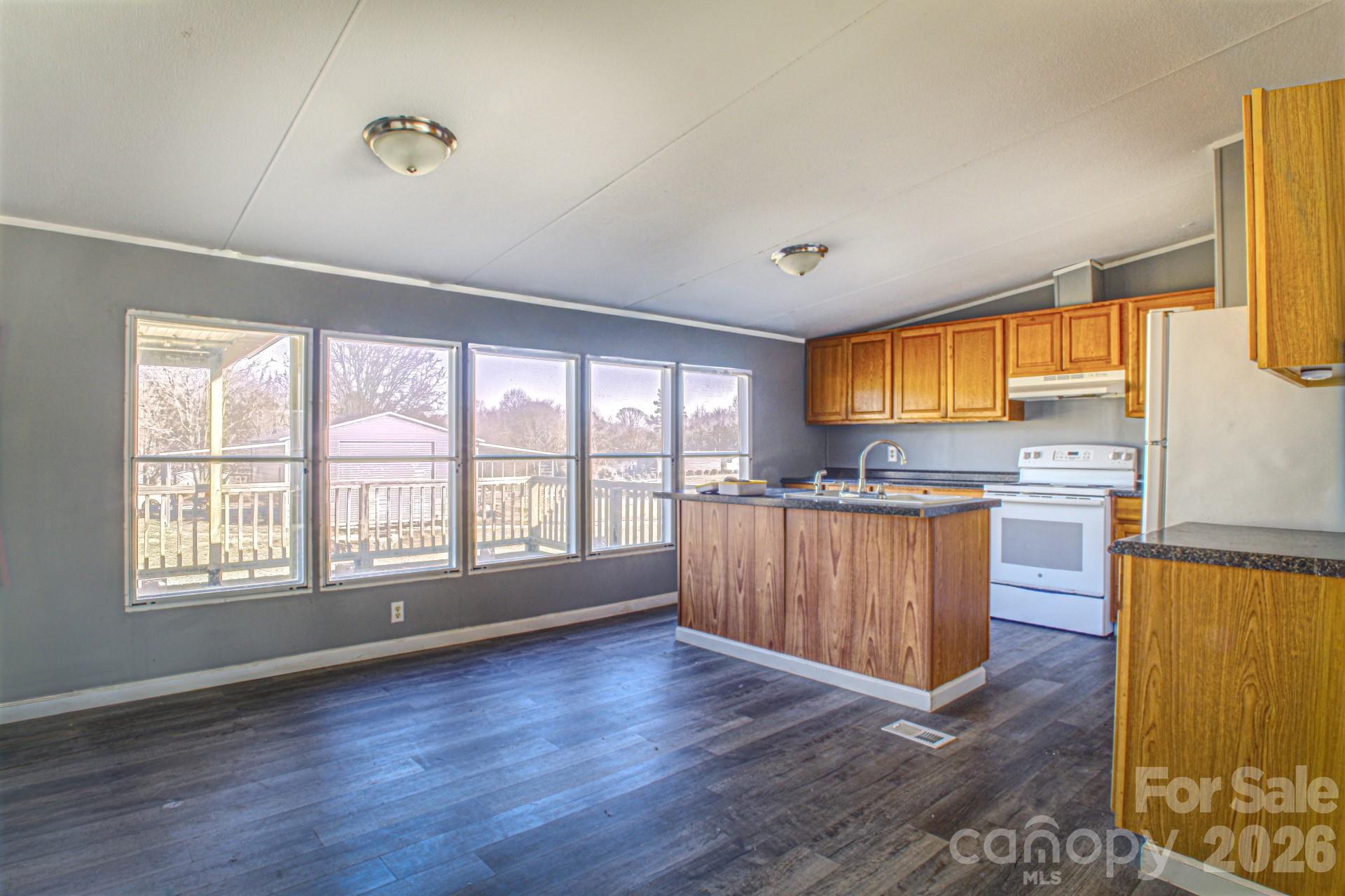 B and J Meadows - Residential