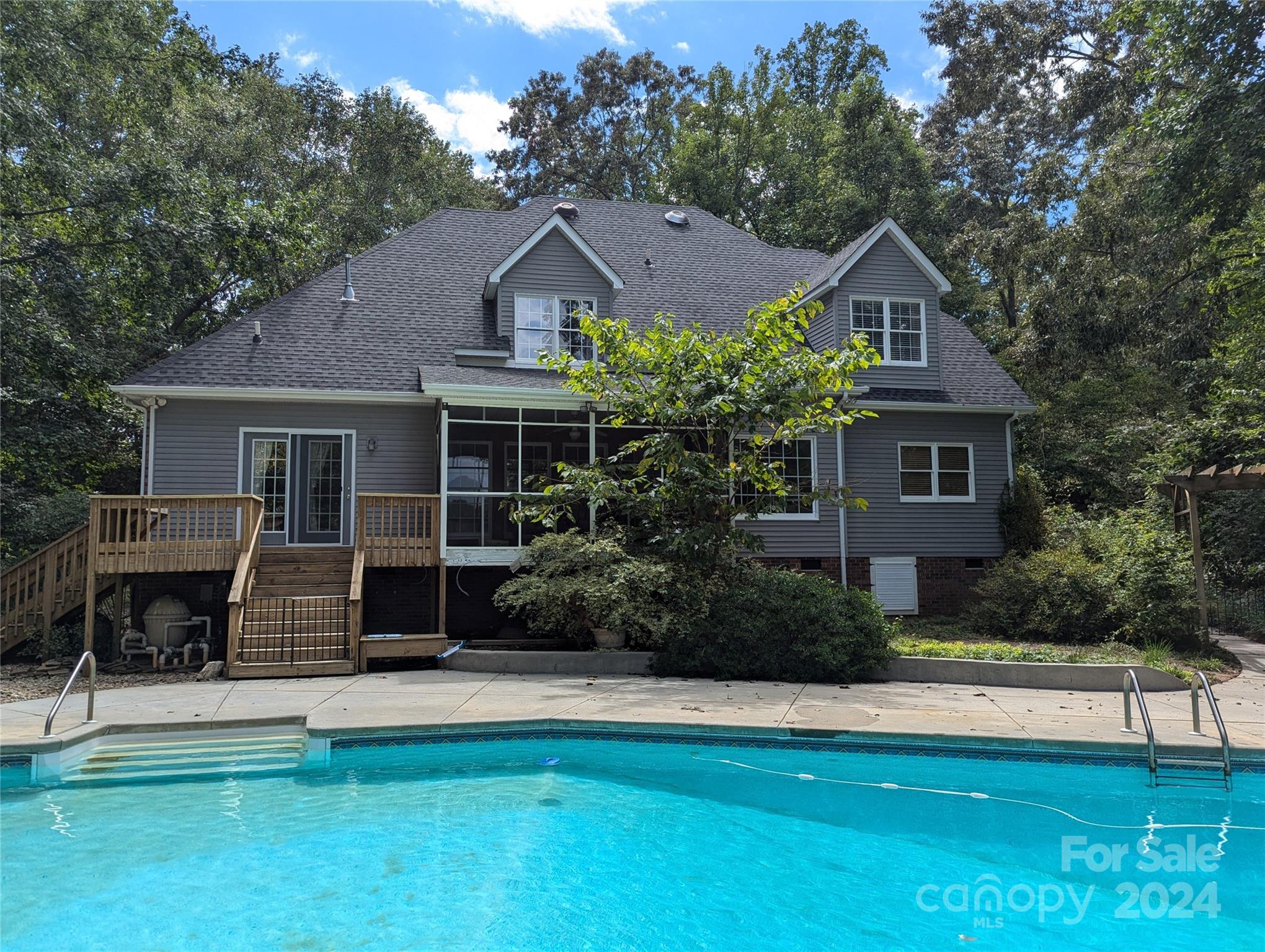 Eastview Oaks - Residential