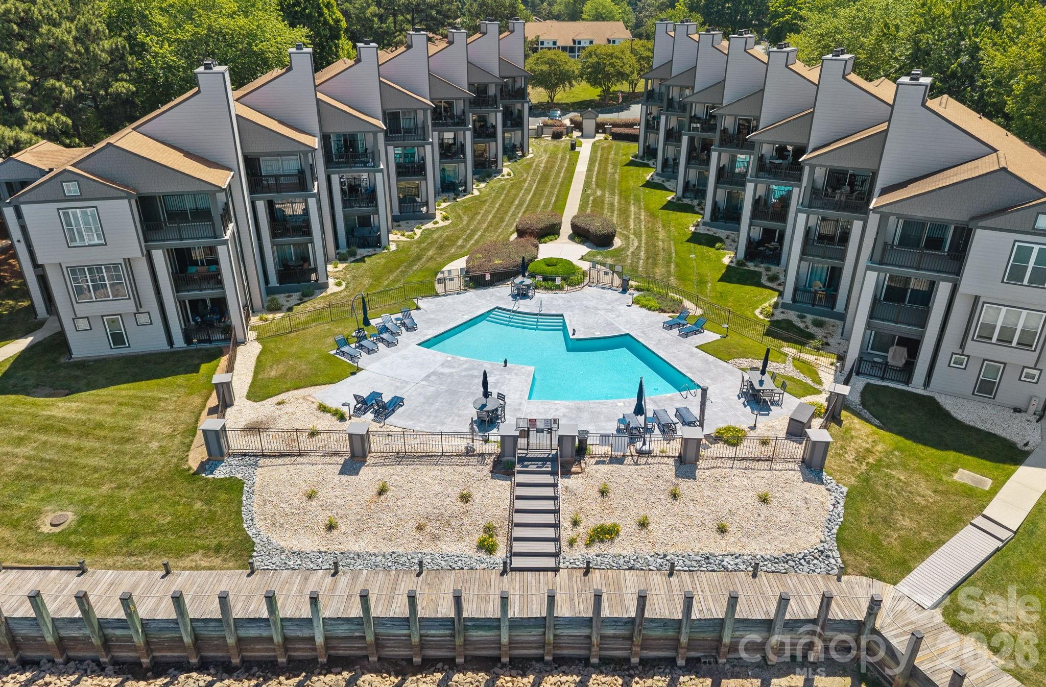 Vineyard Point - Residential
