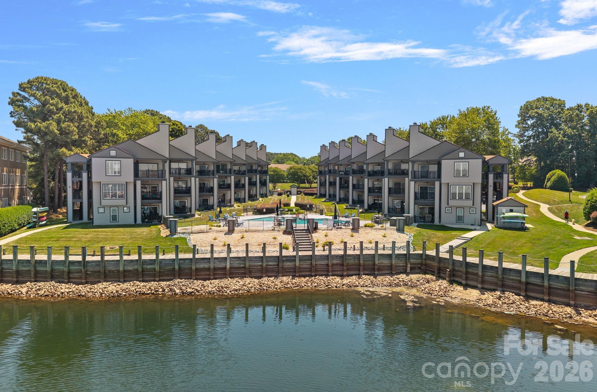 Vineyard Point - Residential