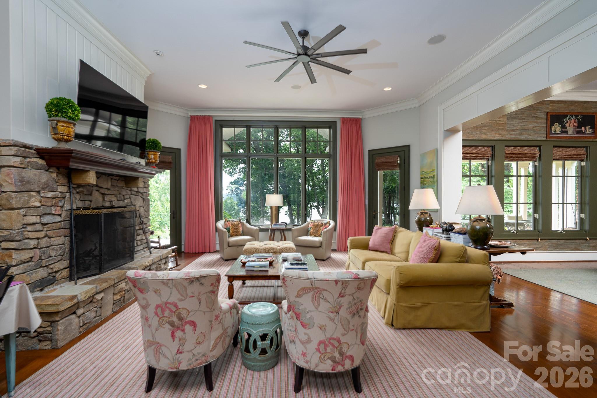Uwharrie Point - Residential