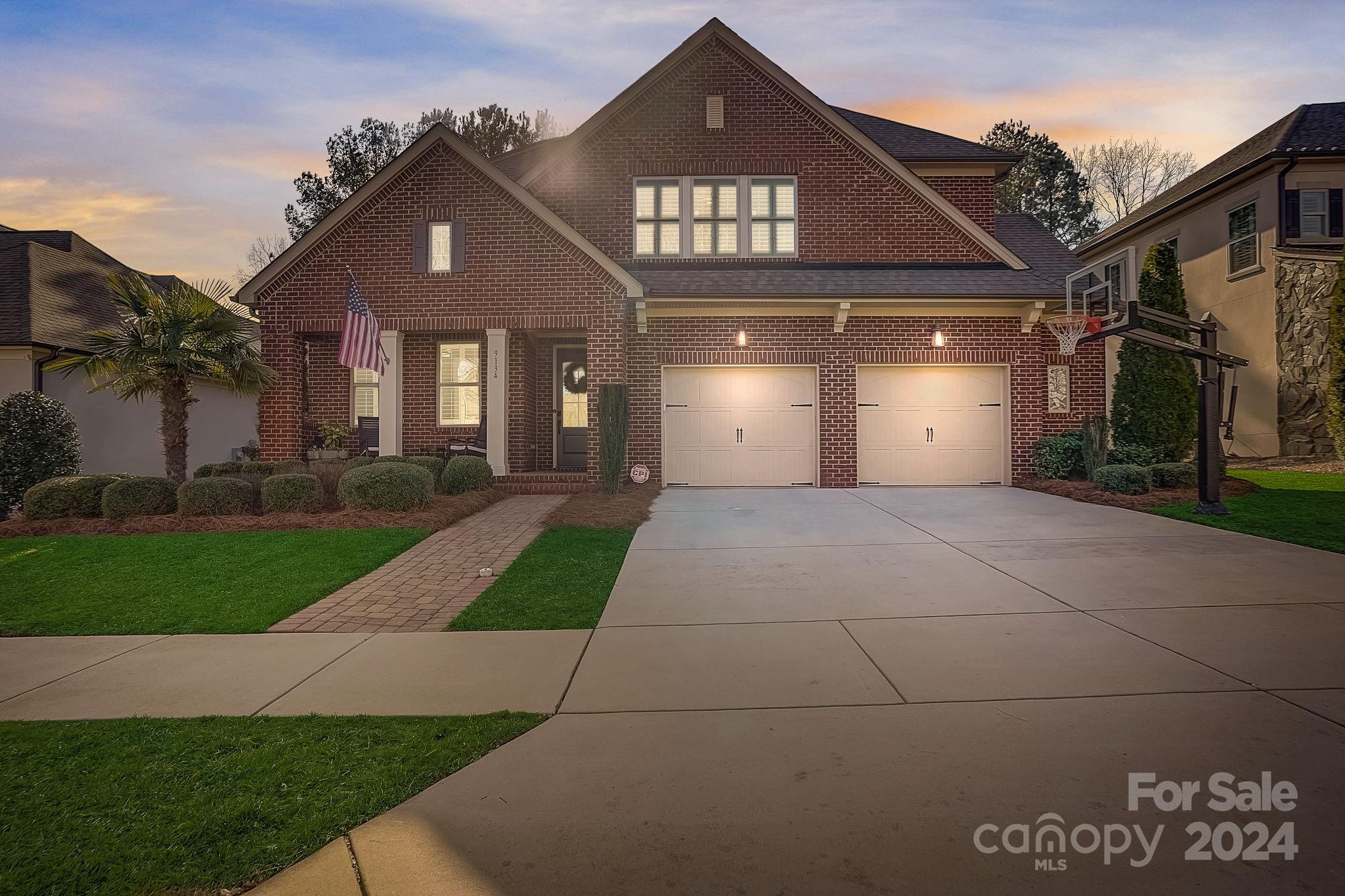 Exquisitely upgraded home in the coveted Robbins Park. The stunning, turn-key 4 bed/3 bath offers an elegant blend of modern luxury & comfortable living. Impeccably maintained, this home features an open floor plan ideal for entertaining. A Chef's dream awaits in the remodeled kitchen w/ high-end appliances,custom cabinetry/storage, & elegant finishes at every turn. Guest room w/ built in Murphy bed on main. Upstairs: large loft/media room w/ built-in storage & surround sound speakers. Primary Suite upgrades: custom his/her closets & luxurious primary bath w/ spa-like shower, soaking tub, dual vanities & premium finishes creating the perfect oasis within your own home. Two comfortable bedrooms share Jack&Jill bathroom. Additional features include new HVAC (2022) upstairs, hardwoods & plantation shutters throughout, upgraded guest bathroom, updated closets, zoned speakers, lots of added storage everywhere, and more! Close to I-77. Within walking distance to amenities & Birkdale Village!