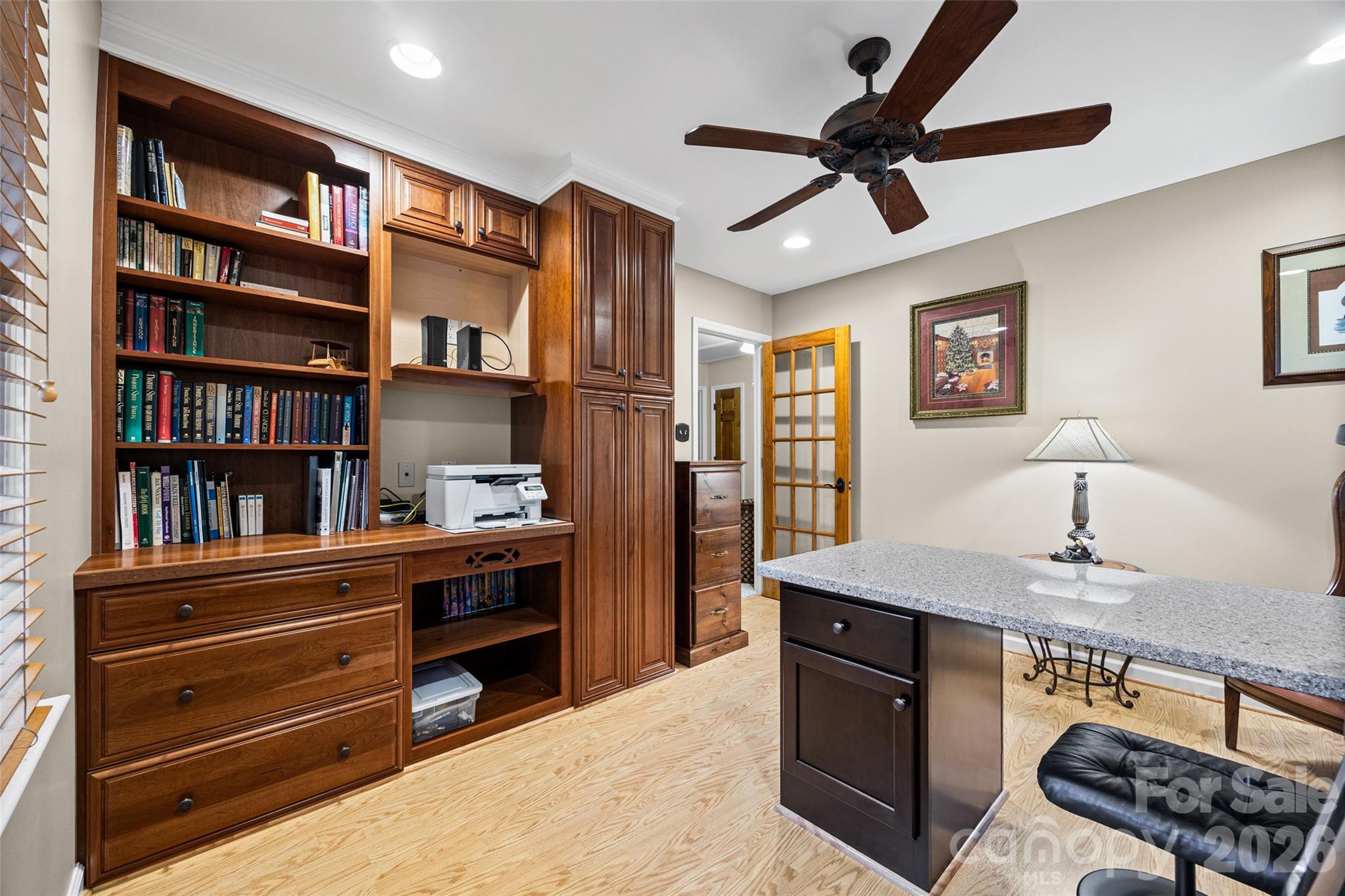 Settlers Landing - Residential