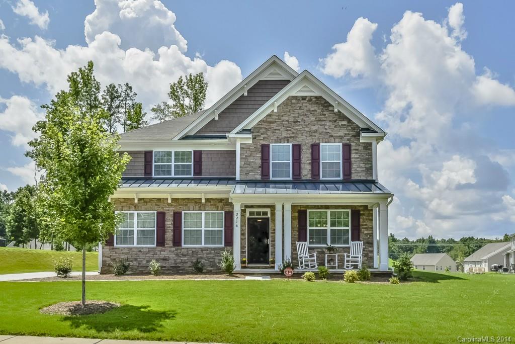 Just like BRAND NEW except w/blinds & custom colors!  Formal/casual space, great flow pattern, immaculate condition, lots of natural light, arched doorways, generous amt of millwork, bedroom/full bath on main level. Master suite,  secondary bdrms, 3 full baths up w/laundry rm & loft area w/closet on upper level.  42' kitchen cabinets, granite/tile back splash, recessed lighting.  Spa-like master w/private sitting room. Covered rocking chair porch and screened patio. Home Warranty Included!
