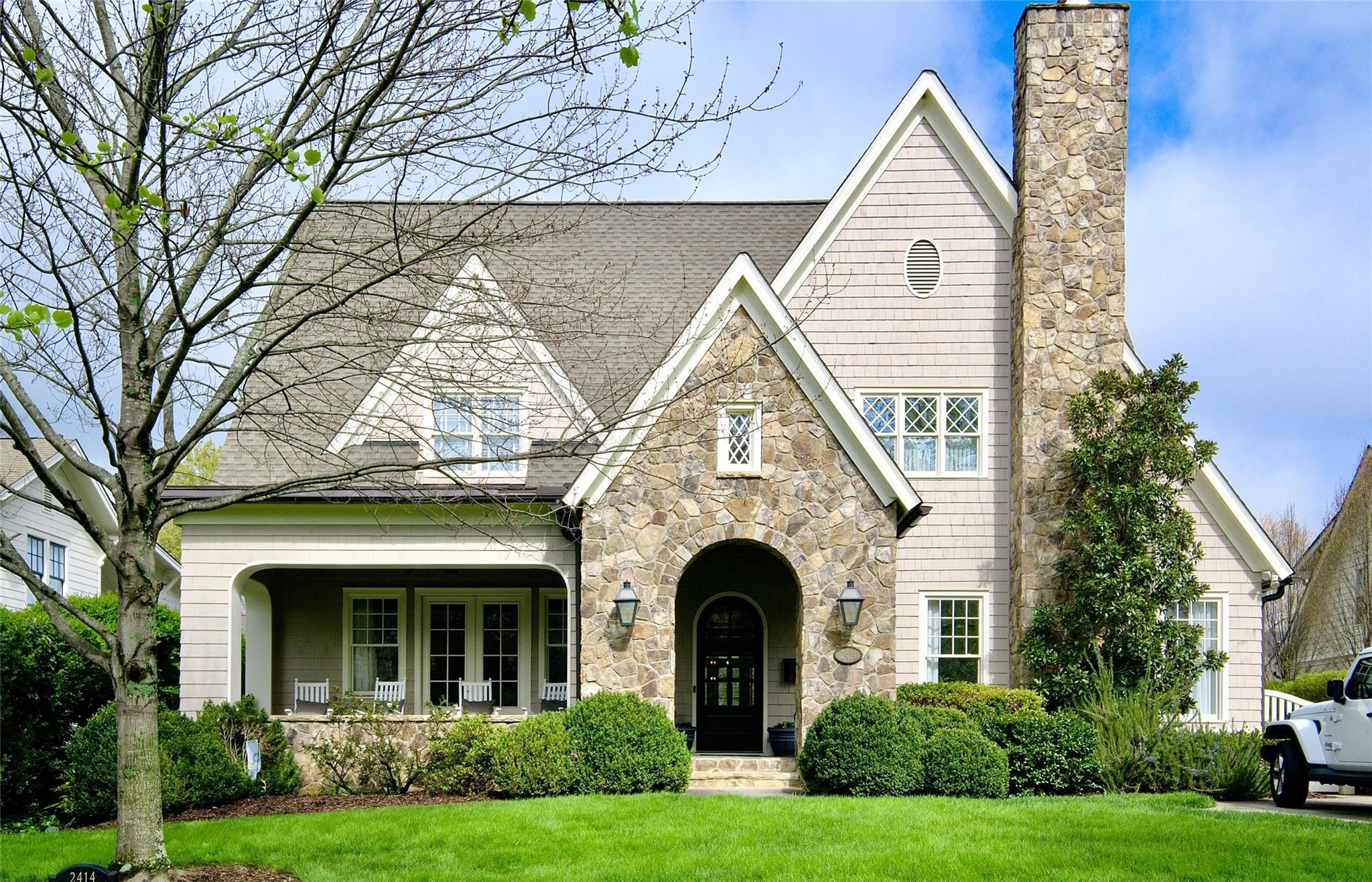 LUXURY LIVING IN MYERS PARK! This spectacular custom home exudes luxury and sophistication.  Desirable floorplan for effortless entertaining and everyday living.  This home boasts a show-stopping chef’s kitchen open to a breakfast room and fireside family room.  Beautiful dining room and living room.  Main level guest suite.  Spacious upstairs primary suite features an ensuite bathroom and large walk-in closet.  Exercise room and office with direct access to the primary suite.  Two additional bedrooms, two full baths and a large bonus/5th bedroom upstairs. 
 Additional guest suite/recreation room over the detached two-car garage.  Extend entertaining outdoors on the covered porch overlooking the private fenced backyard.  Convenient to the shops and restaurants on Selwyn Avenue.