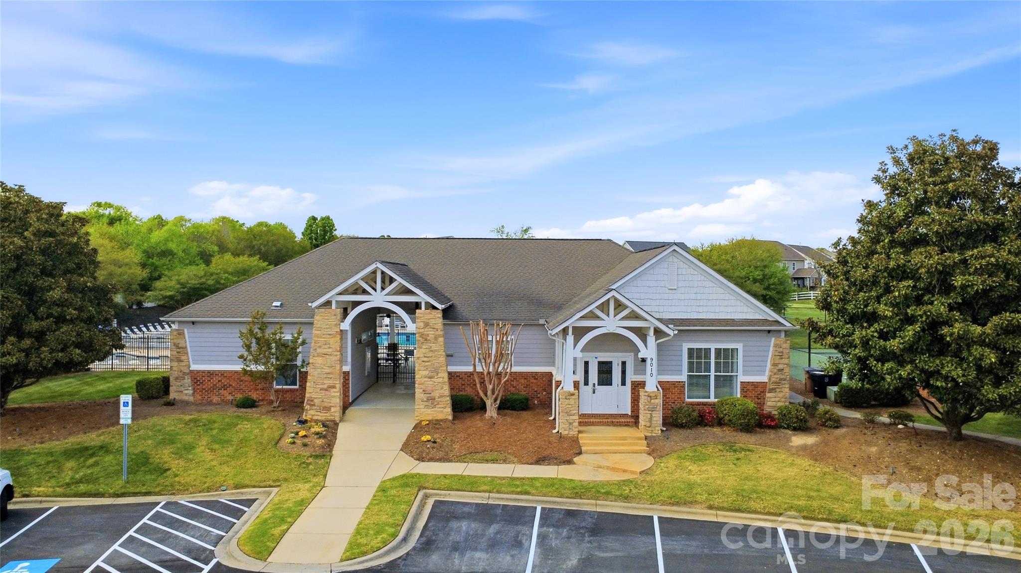Taylor Glenn - Residential