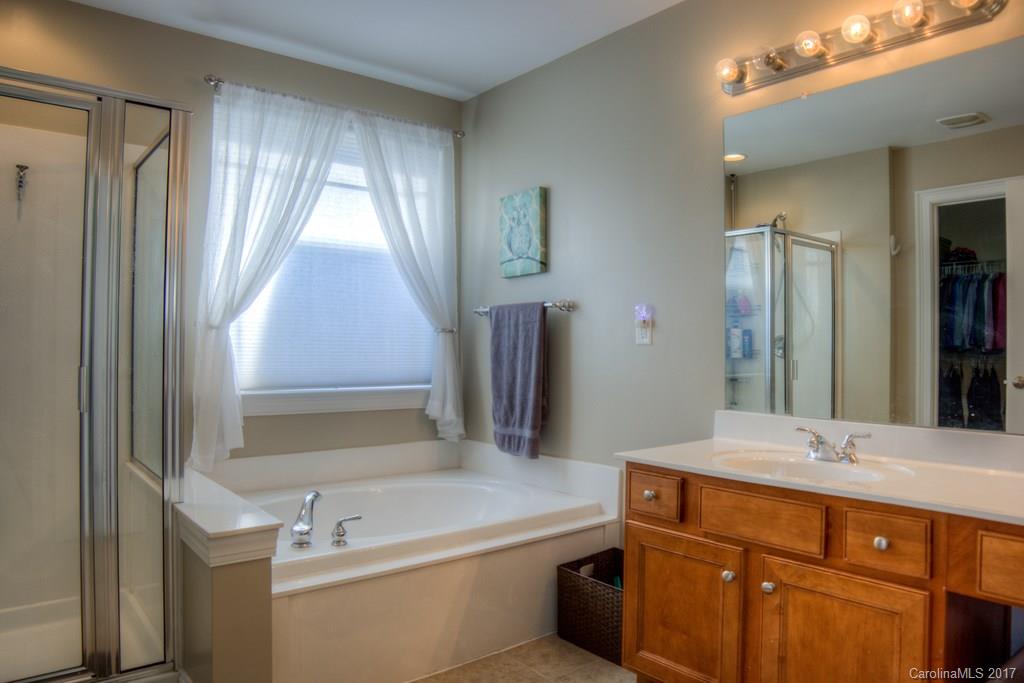 Macaulay - Residential Lease