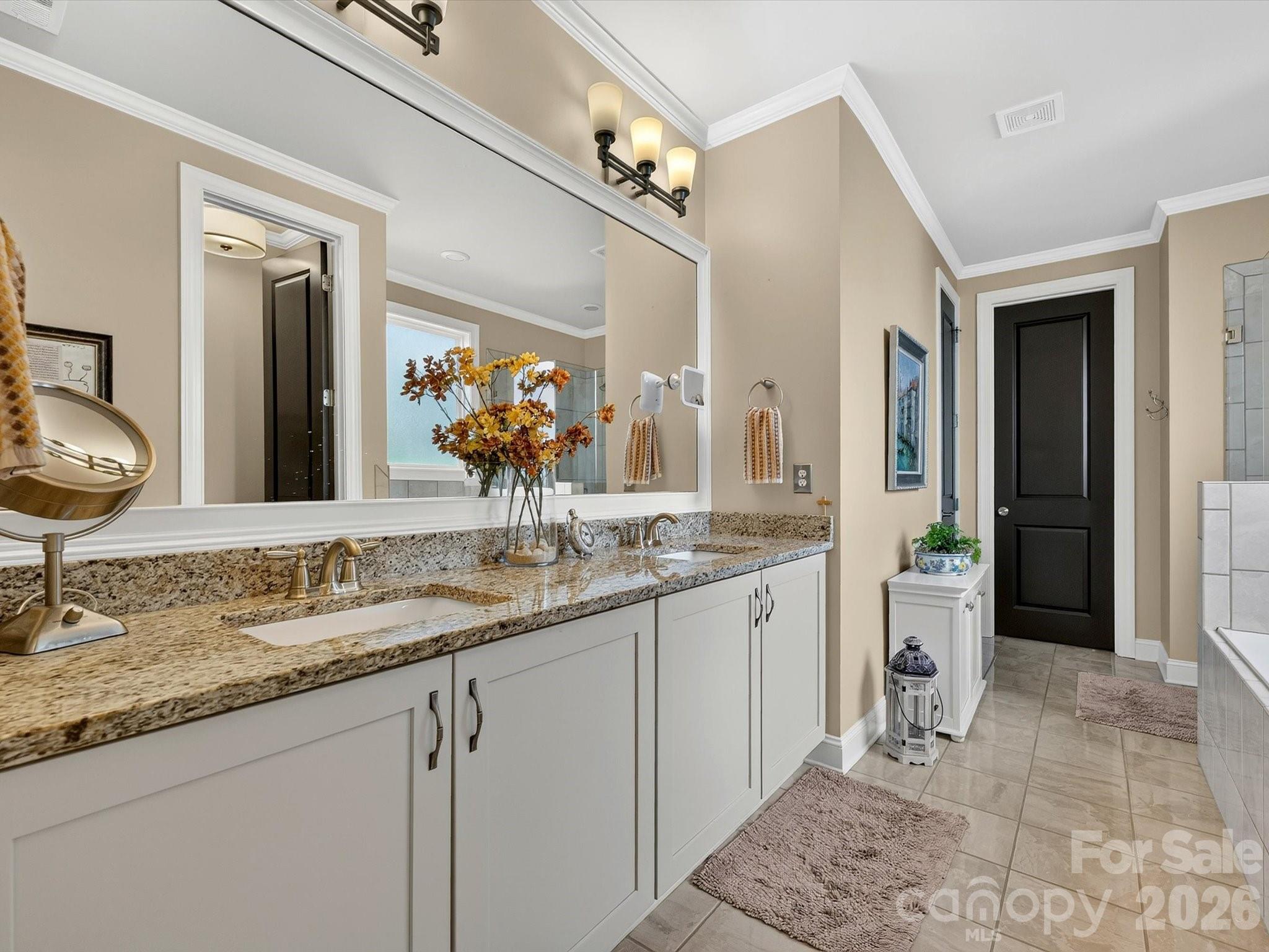 Sardis Lane - Residential