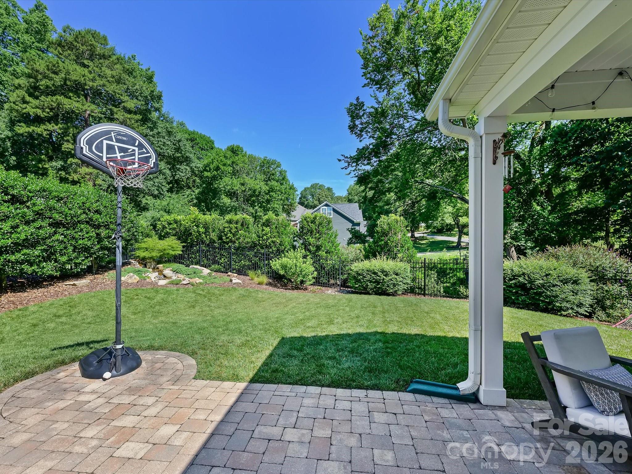Sardis Lane - Residential