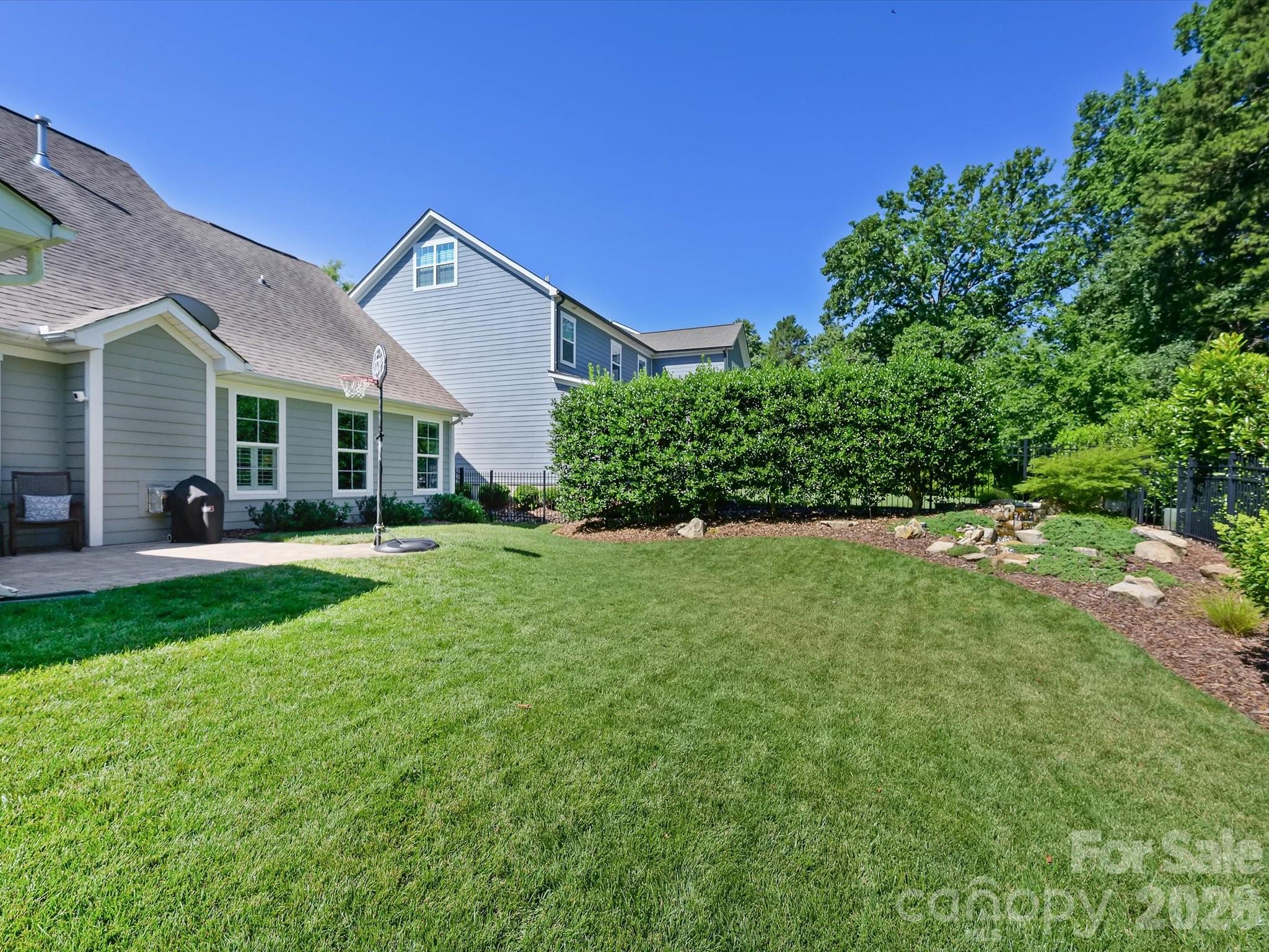 Sardis Lane - Residential