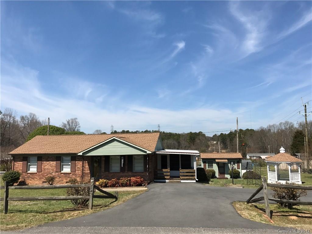 One story brick home pre-appraised for $115,000.Only 2.5 mi to I-85 at Eastridge Mall. 1/2 mi to 321.Bring ideas to update this one owner home loved since 1971.New kitchen flooring.3 covered porches.Wired strg bldg w/window unit. 2nd metal bldg/shop also wired.Propane gas pack & A/C for main home (baseboard and window unit for back up). Sep. split system ac/elec heat air handler for 2 sunrooms (window unit/wall htr for back up).Dbl width asphalt dr/turn around. Fridge remains. Roof 2013. Gazebo.