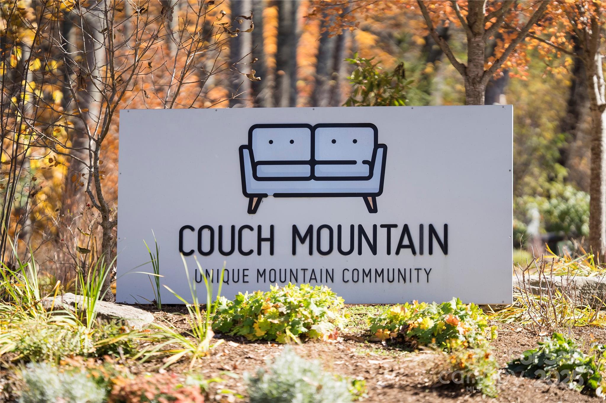 Couch Mountain - Land