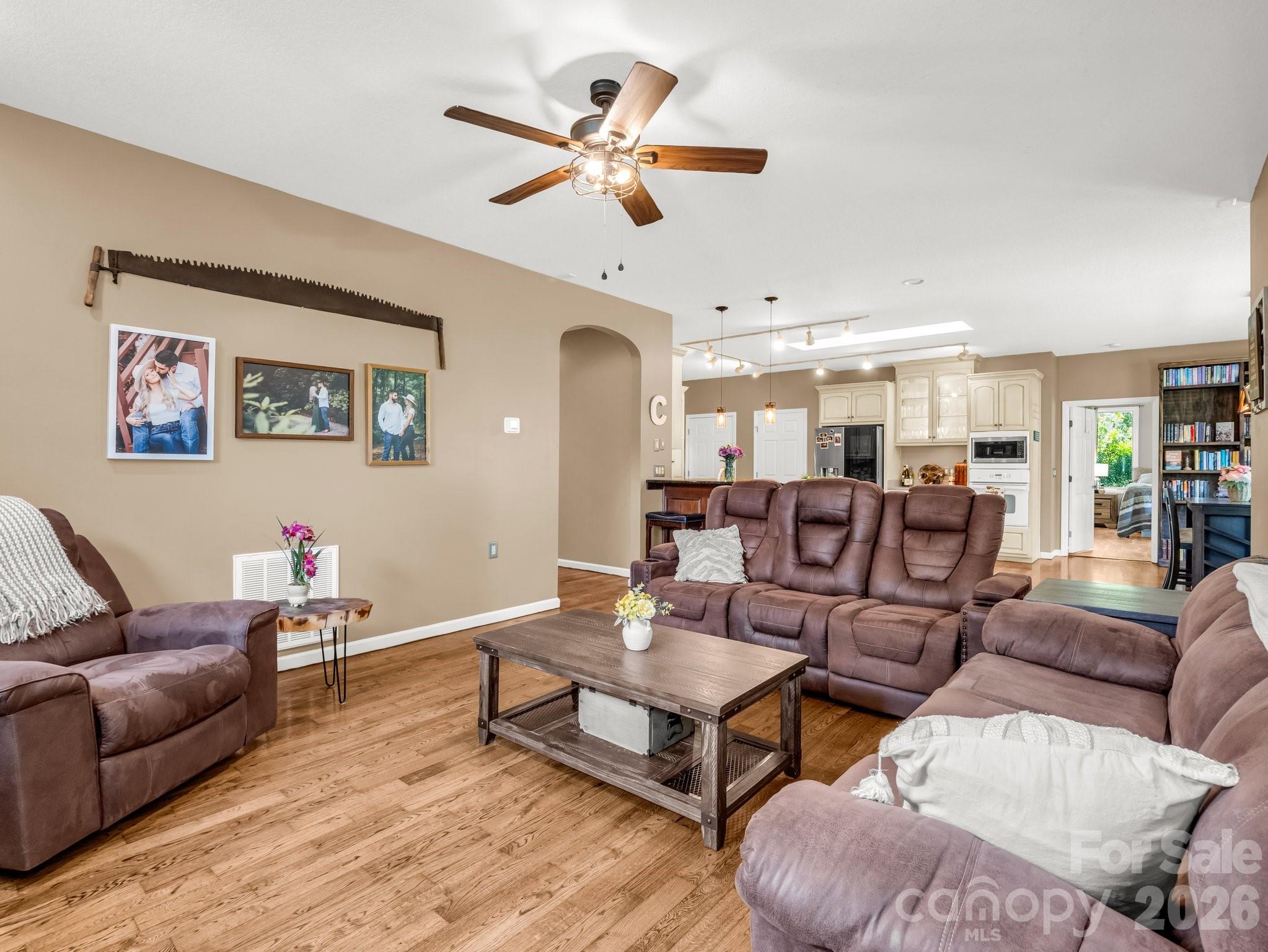 Gateway Mountain - Residential