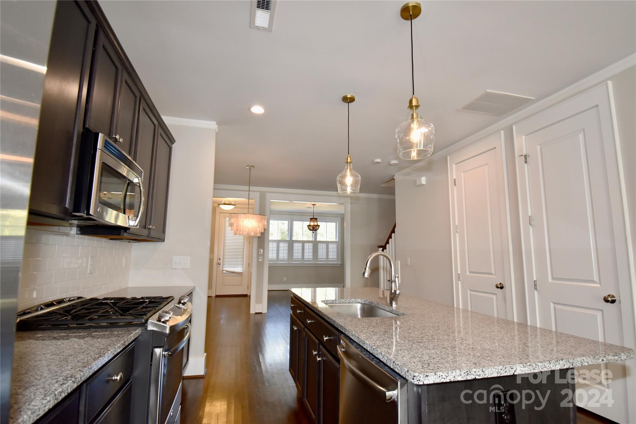 Riverwalk - Residential Lease