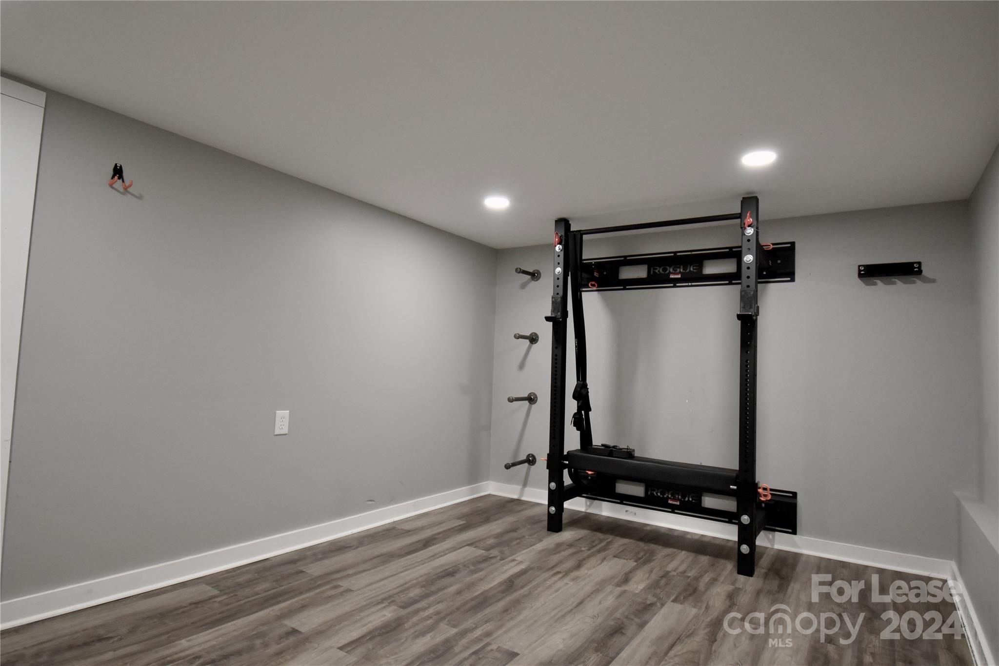 Riverwalk - Residential Lease
