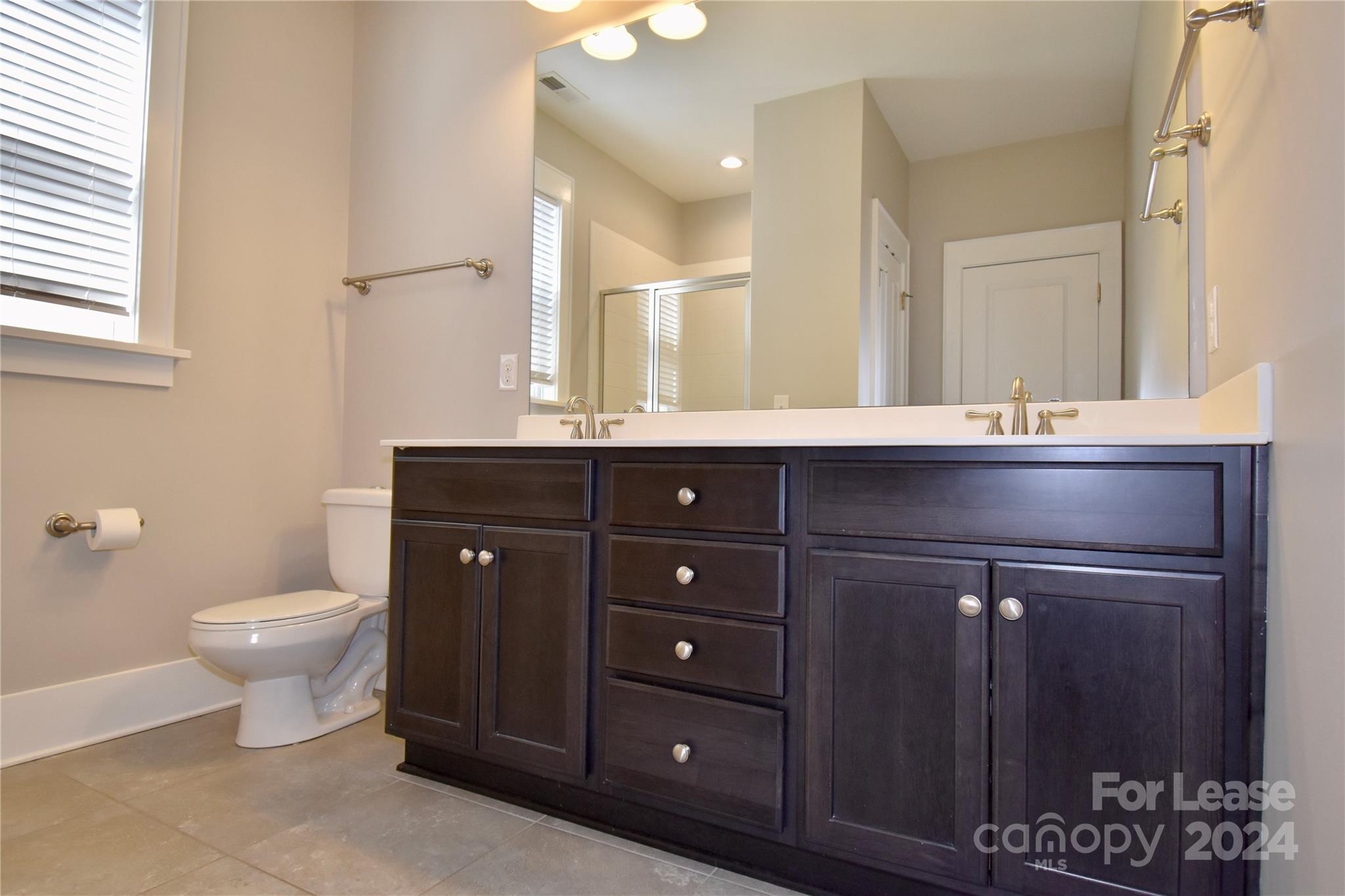 Riverwalk - Residential Lease