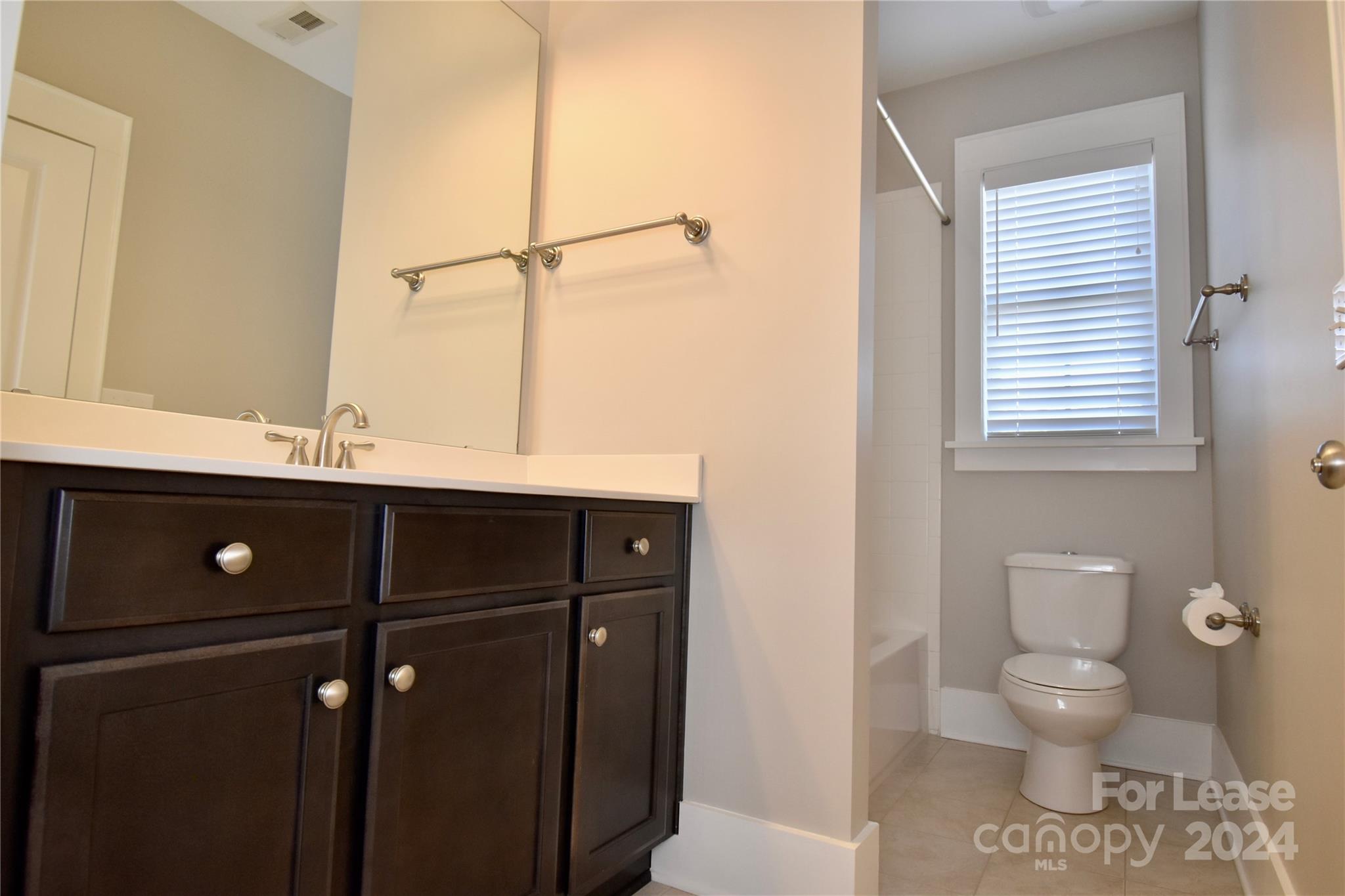 Riverwalk - Residential Lease