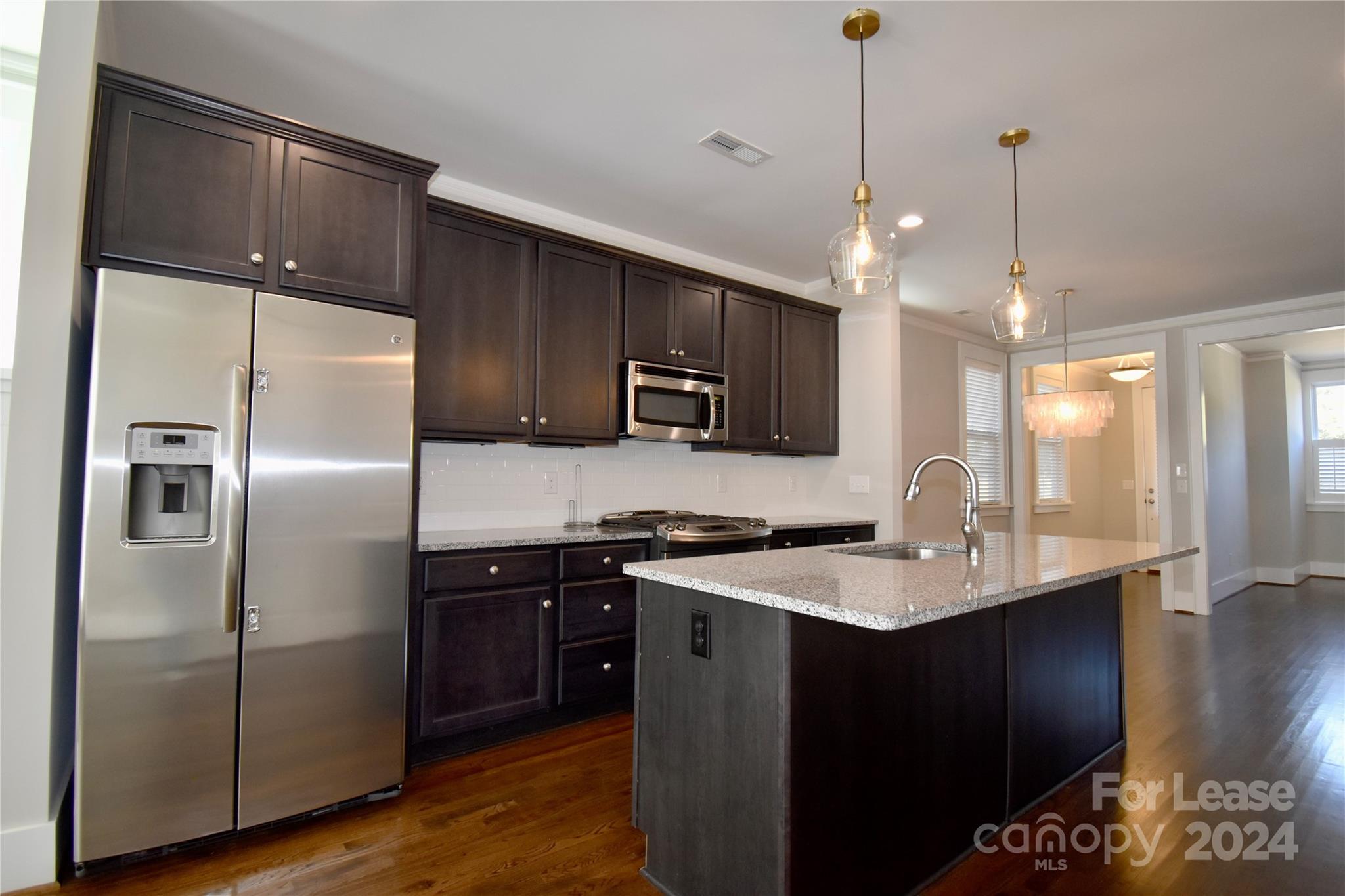 Riverwalk - Residential Lease