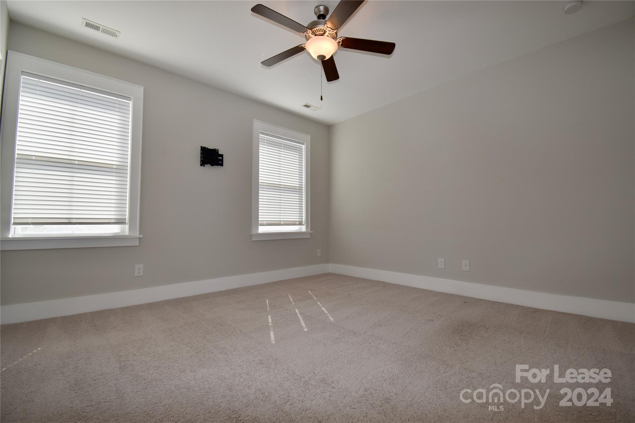 Riverwalk - Residential Lease