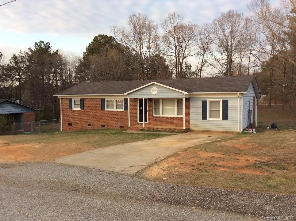 This adorable home sits on almost a half acre lot. Freshly painted throughout. Owners added on a large room (being used as a 4th/master bedroom), plus a full bath. Fenced yard and large deck. All kitchen appliances NEW in 2015!!!! 

HVAC, roof, deck, wiring, sheetrock, bath, kitchen new in 2000.  Home experienced a fire and was essentially rebuilt in 2000.