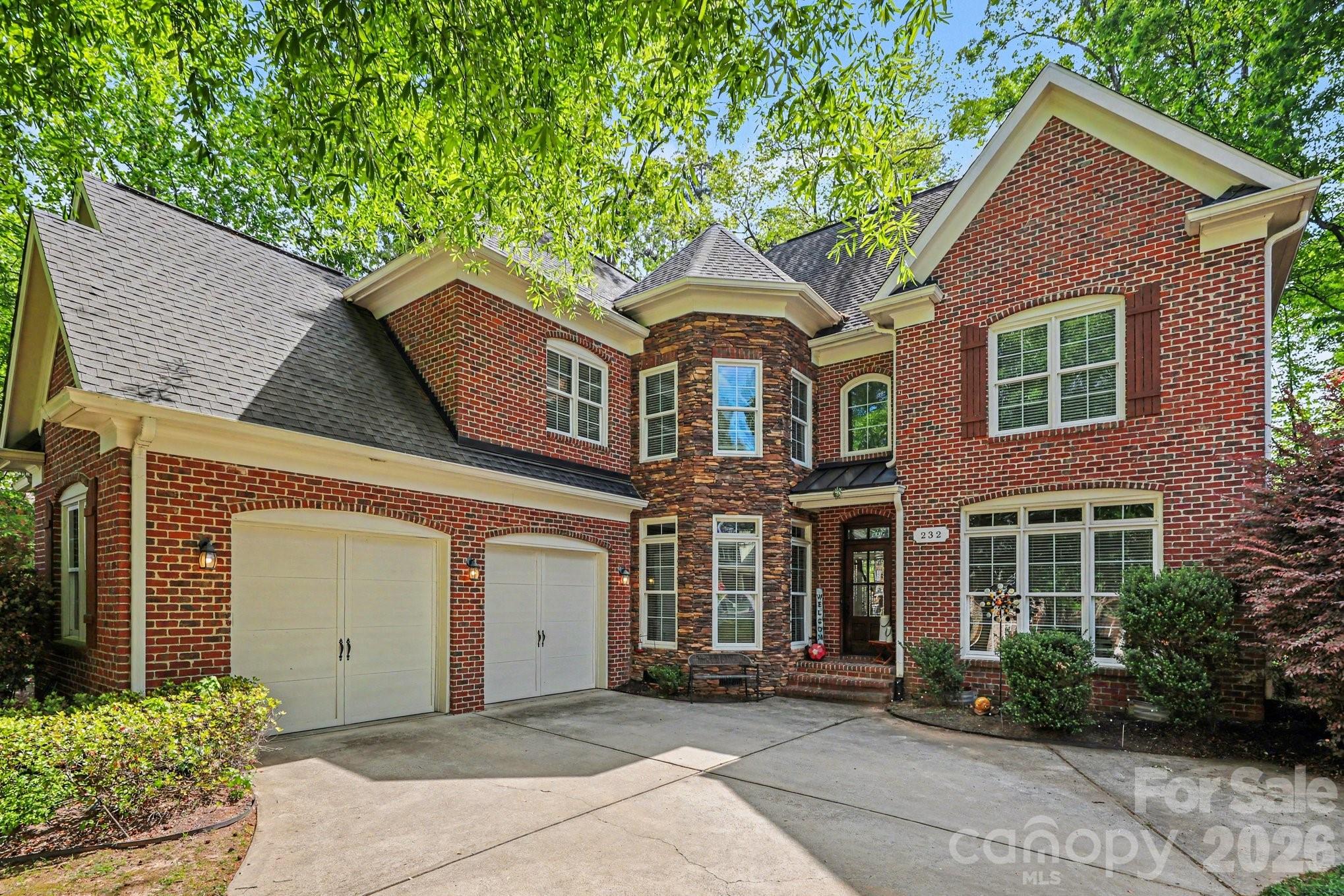 Treetops At Cowans Ford - Residential