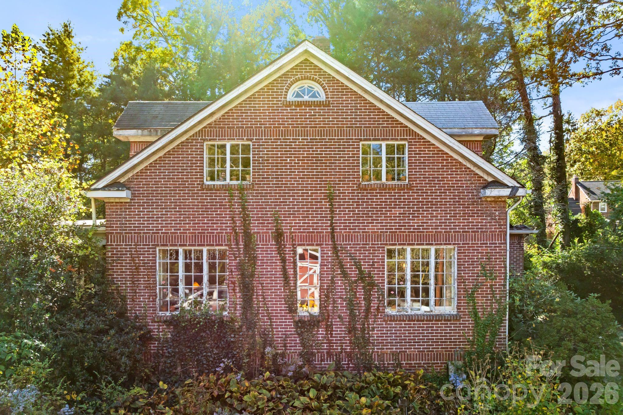 Kenilworth - Land
