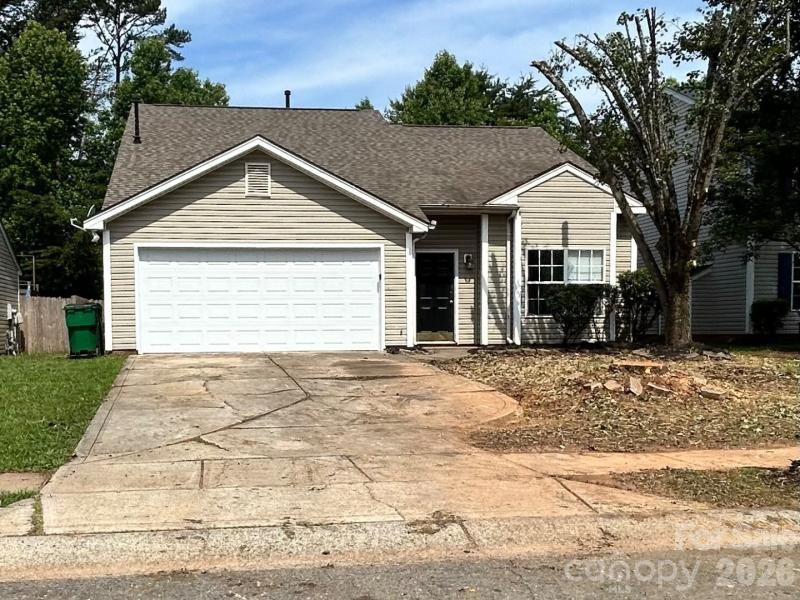 Move-In Reay Renovated 3 Bedroom 2.5 Bathroom 2 Car Garage Home Located in the Quiet Creekside Community. Home has a nice open layout with a formal living room with a fireplace centerpiece and dining room area. The kitchen has beautiful white cabinets with plenty of cabinet and countertop space and features a full set of appliances including the refrigerator, range, dishwasher and microwave. The primary bedroom suite features a walk-in closet and private bathroom with a shower/tub combo. Home also features 2 additional bedrooms, a loft upstairs, a laundry area, eat-in nook, upgraded fixtures, ceiling fans, blinds and more. Exterior patio is large enough to cookout while you can entertain family and friends in the backyard. Location is great with all daily necessities just minutes away including shopping, entertainment, restaurants, schools, parks and expressways. Please call to schedule a showing today!