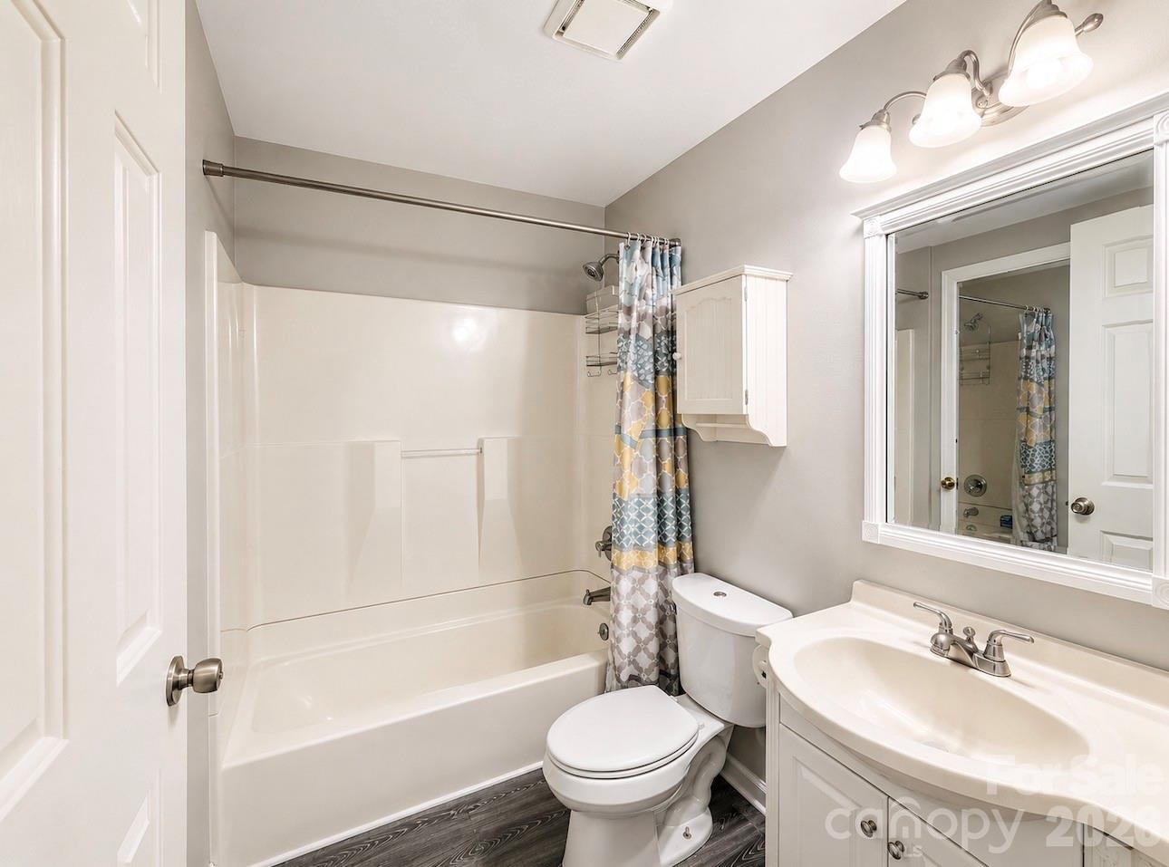 Waterford Townhomes - Residential
