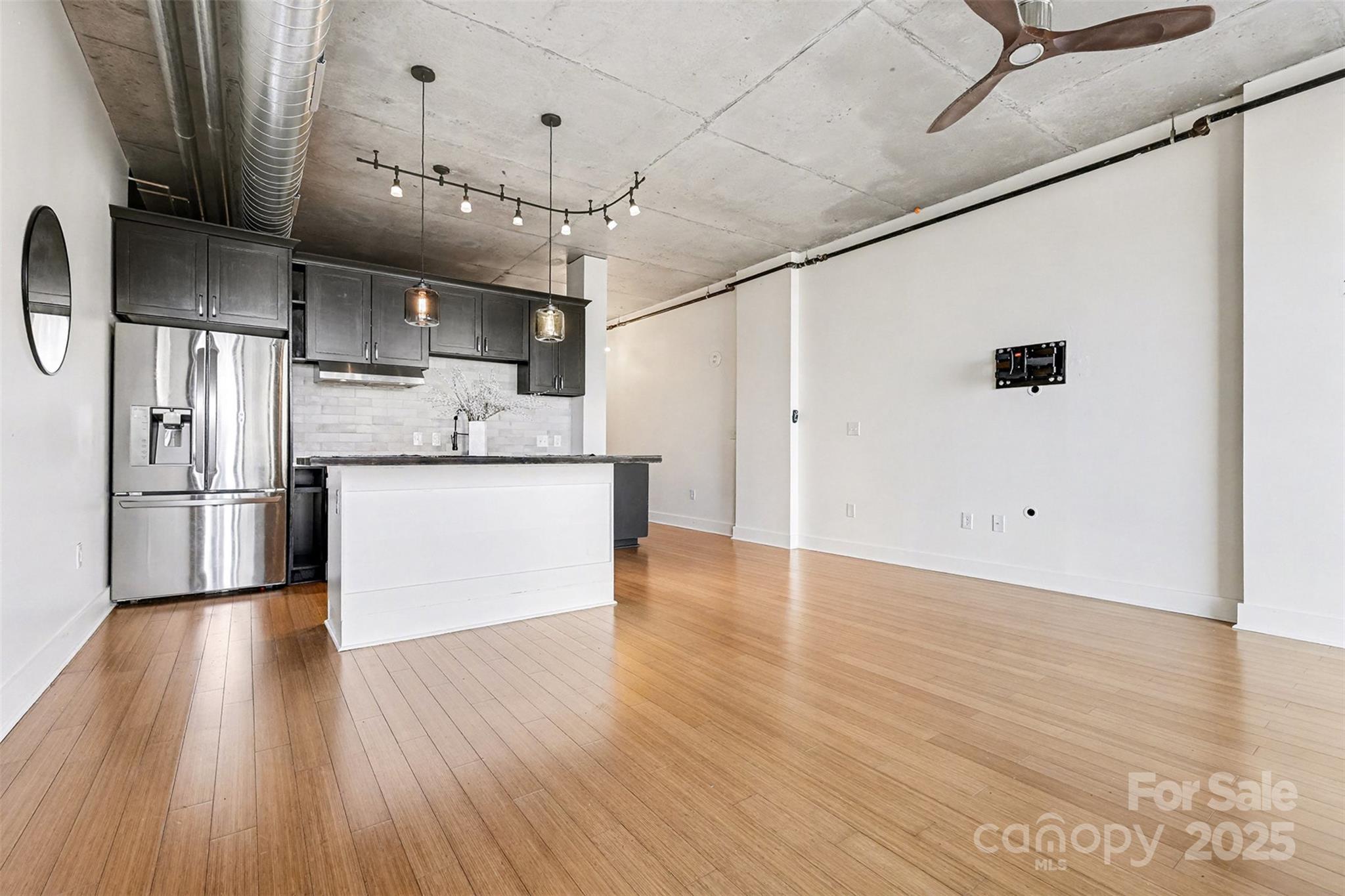 Courtside - Residential
