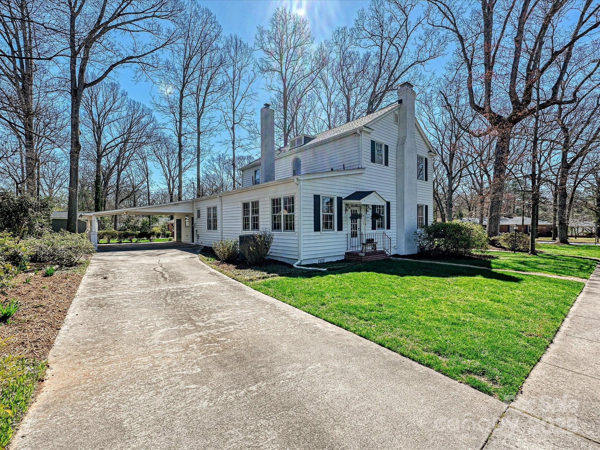 Seventeen Acres - Residential