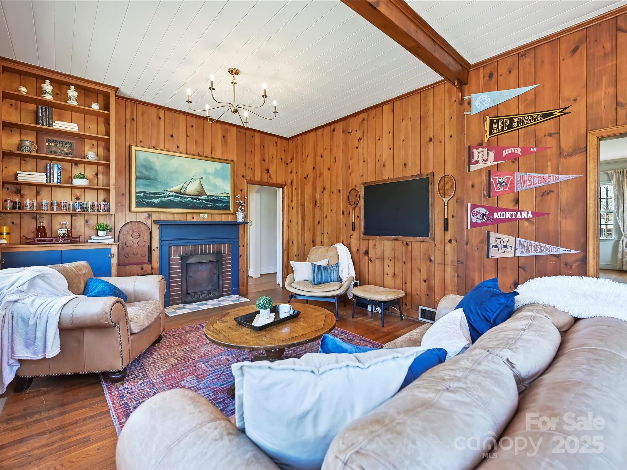 Seventeen Acres - Residential