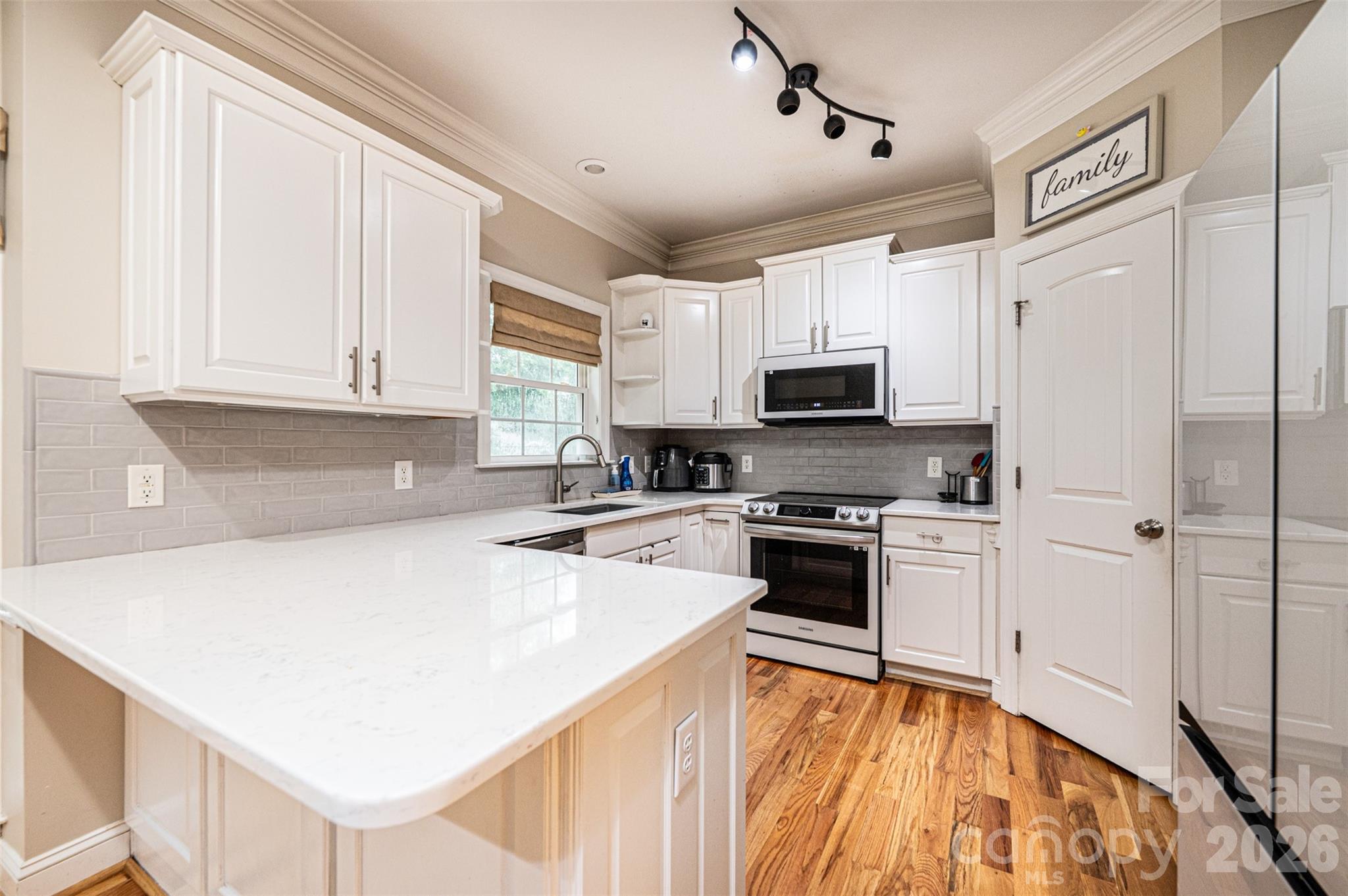 Lawsons Creek - Residential