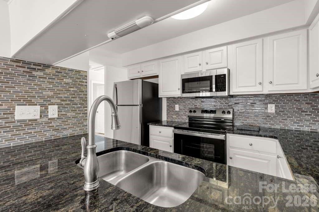 Dogwood Hills - Residential Lease