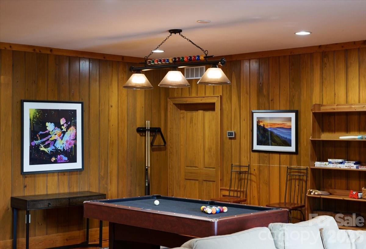 Wolf Creek - Residential