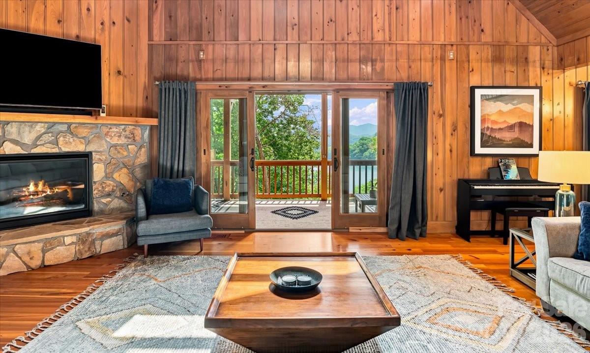 Wolf Creek - Residential